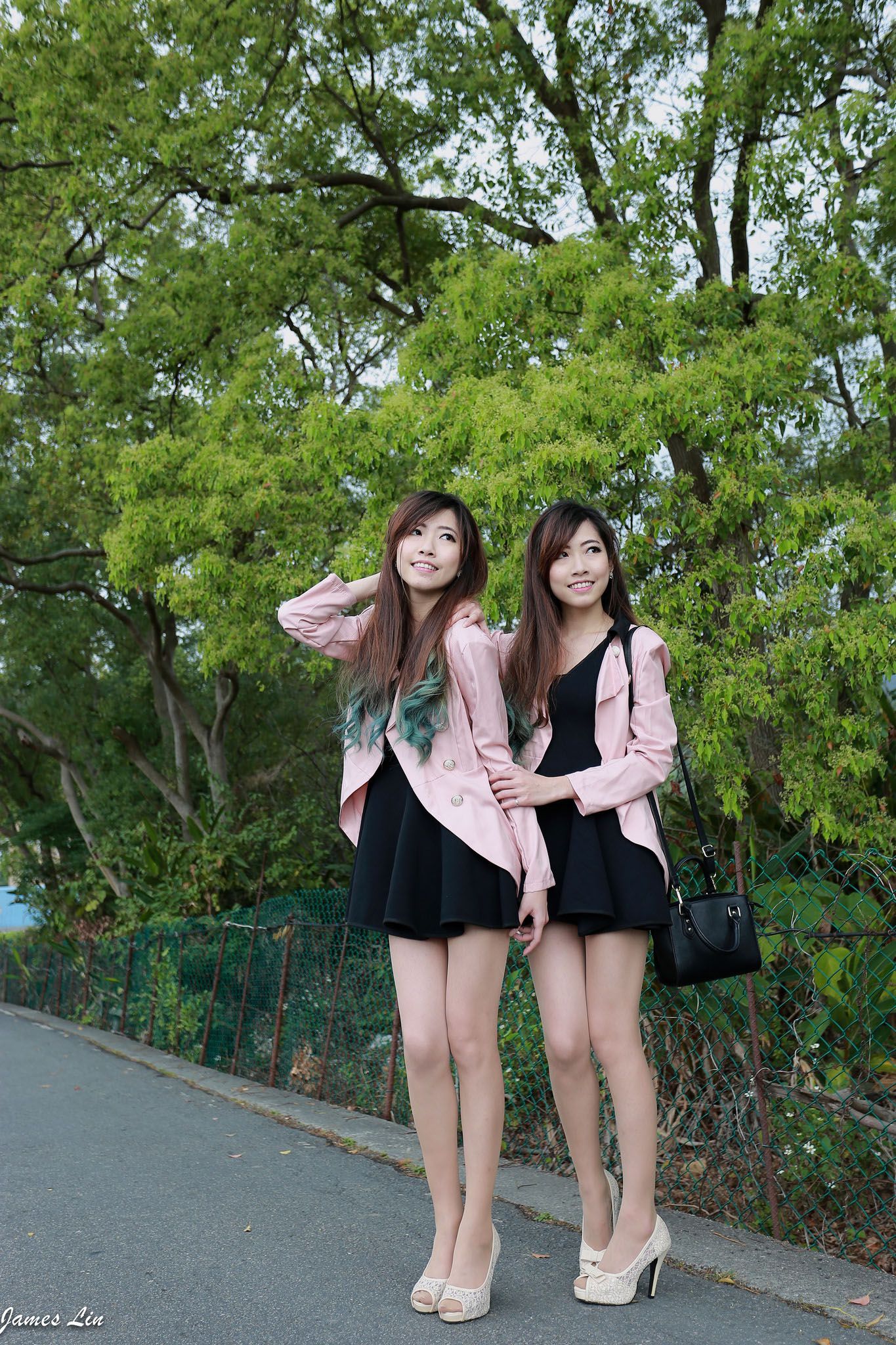 极品清纯甜美台湾双胞胎姐妹花清新外拍-图22