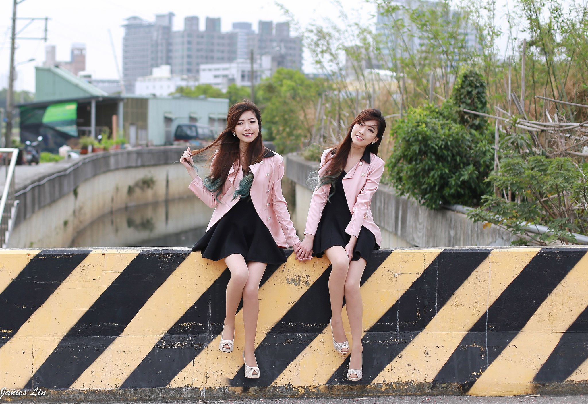 极品清纯甜美台湾双胞胎姐妹花清新外拍-图36