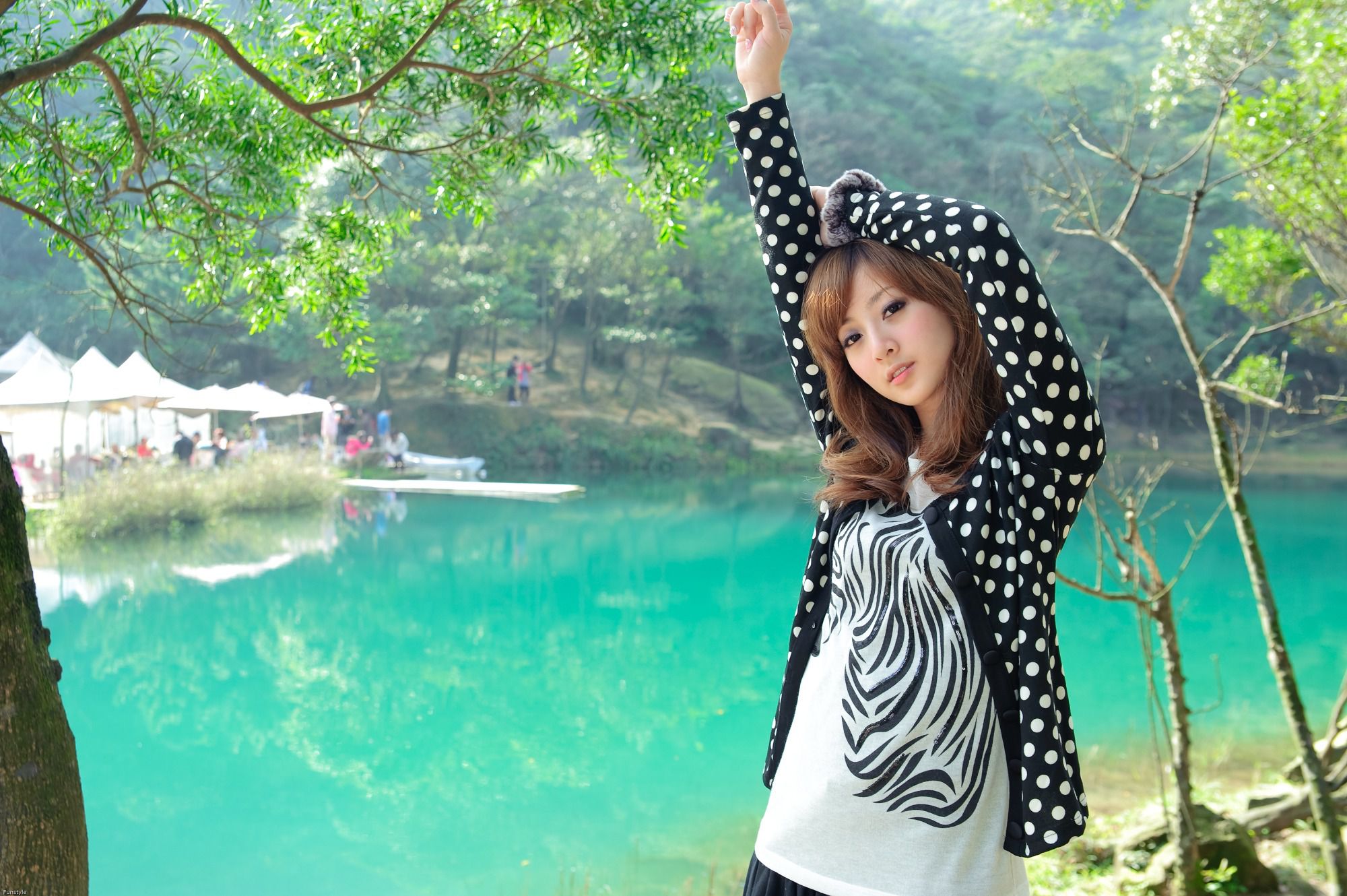 台湾女神果子MM《新山夢湖外拍》-图10