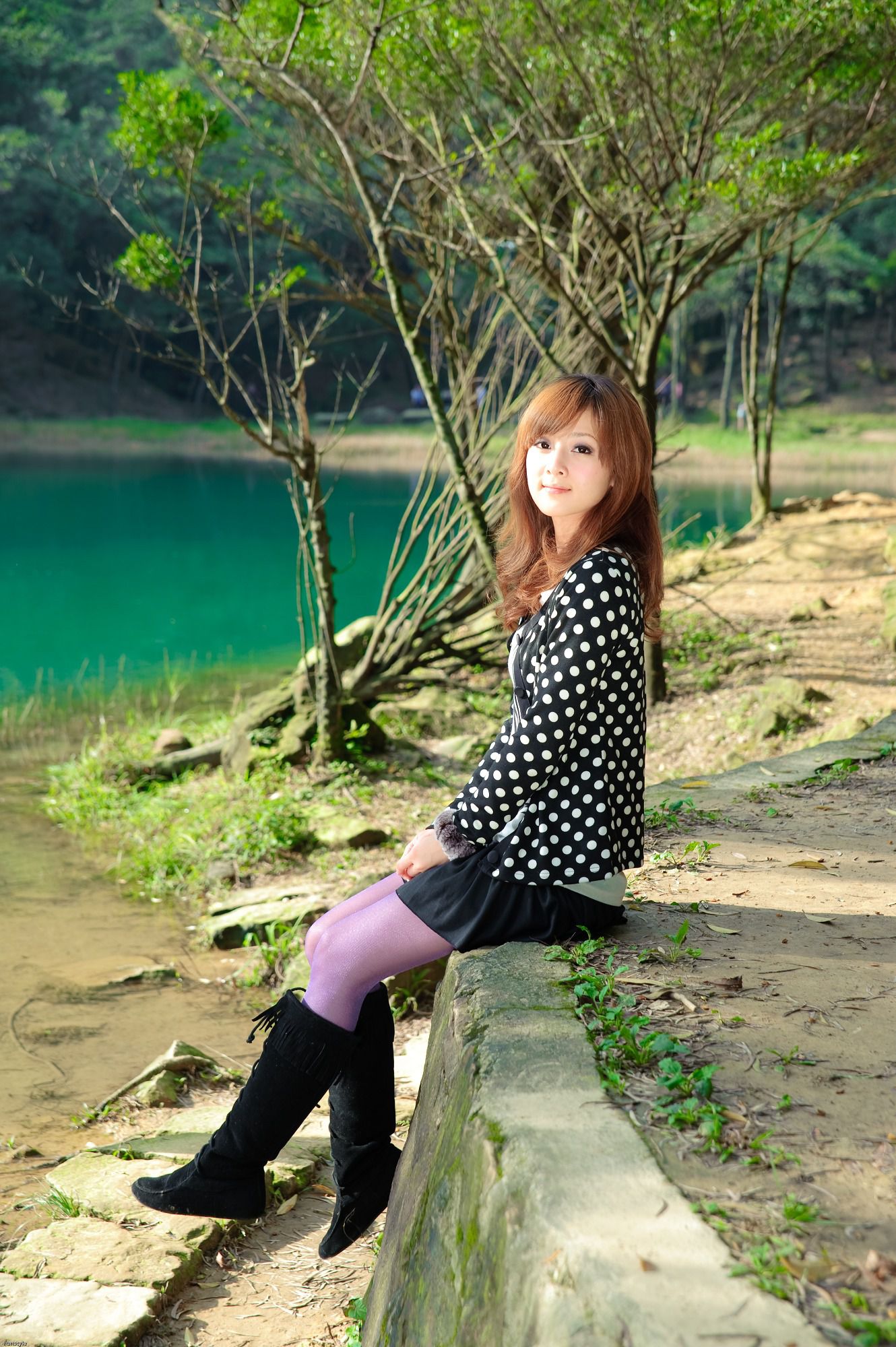 台湾女神果子MM《新山夢湖外拍》-图12