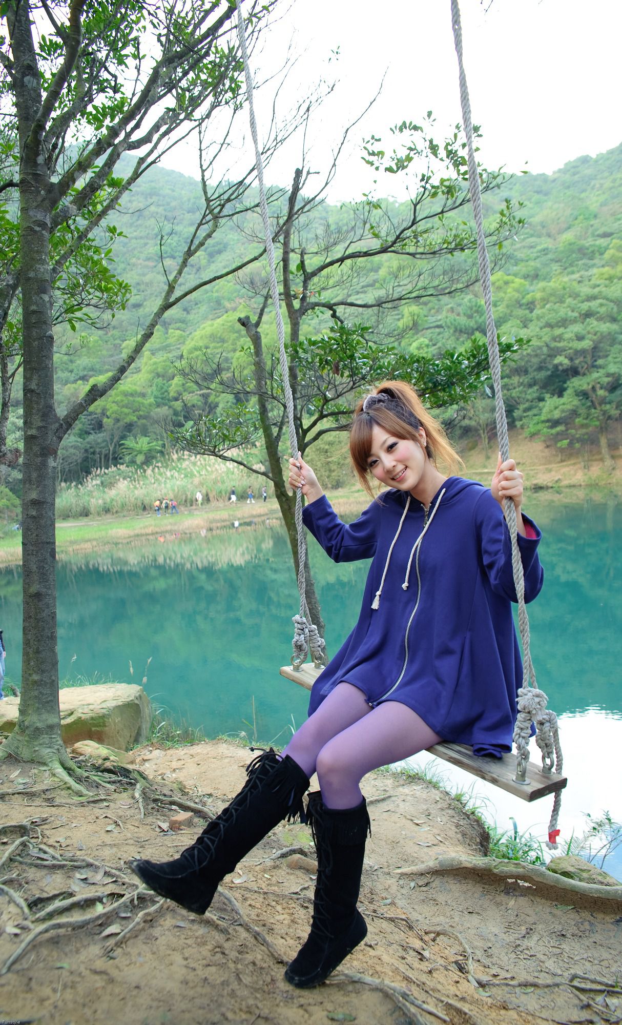 台湾女神果子MM《新山夢湖外拍》-图26