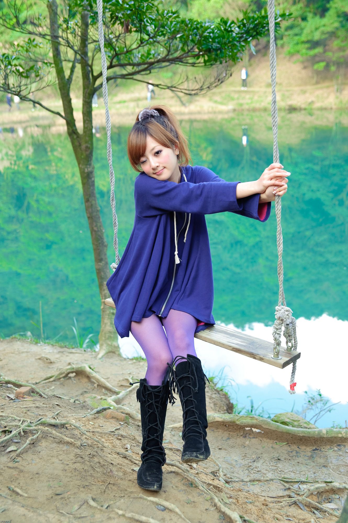 台湾女神果子MM《新山夢湖外拍》-图36