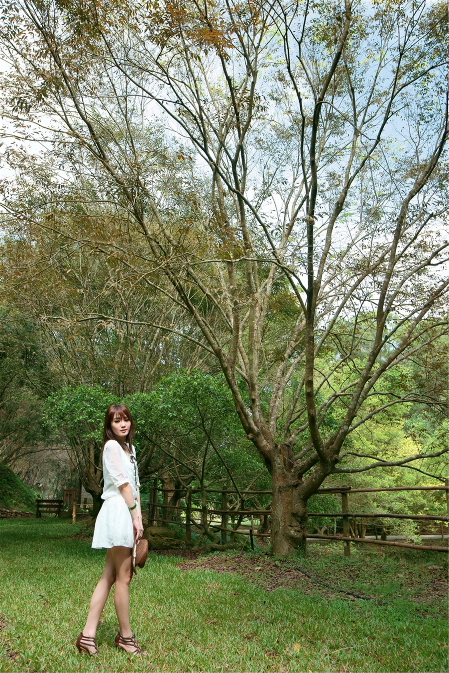 台湾美女模特小品/何品玫《缘叶方舟外拍》-图15