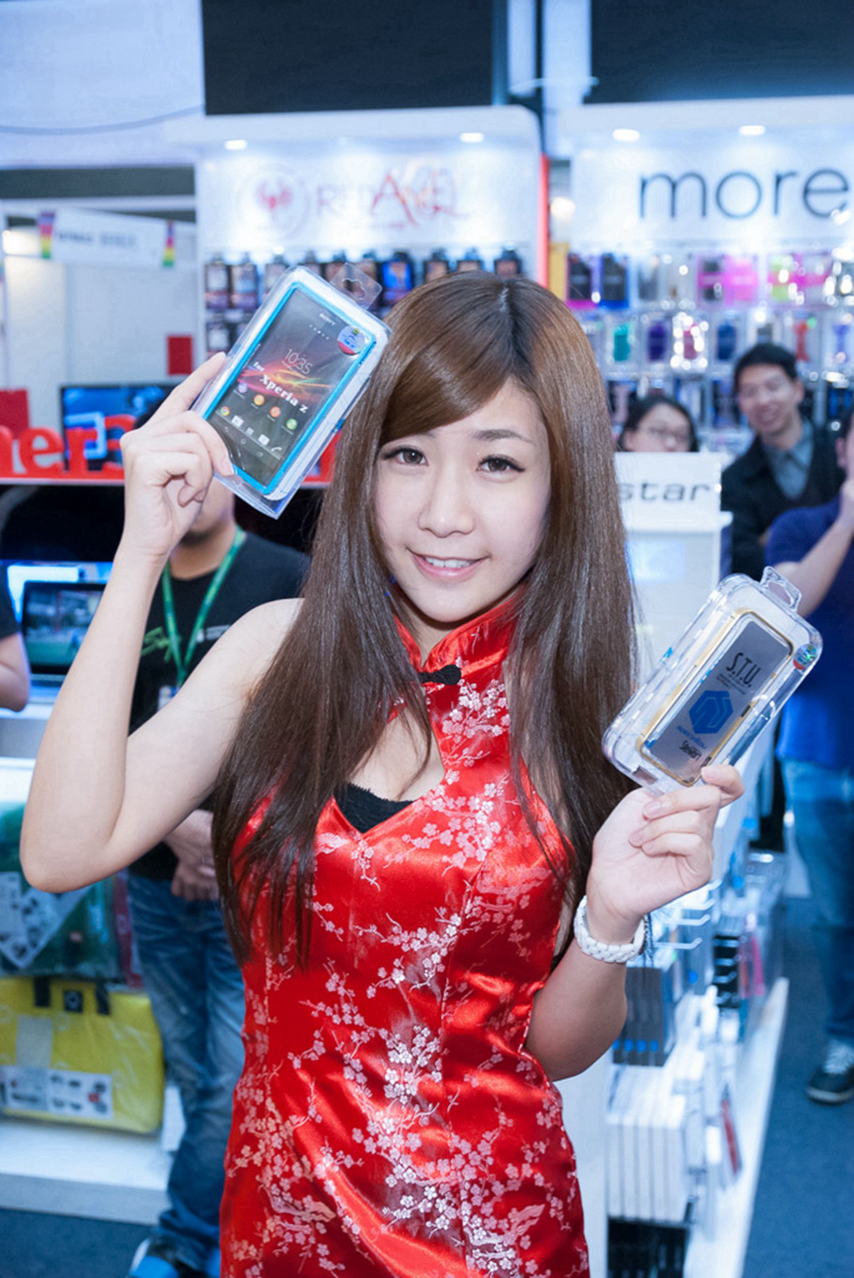 台湾模特小头/余晨瑀《数码科技展图片》高清套图-图35