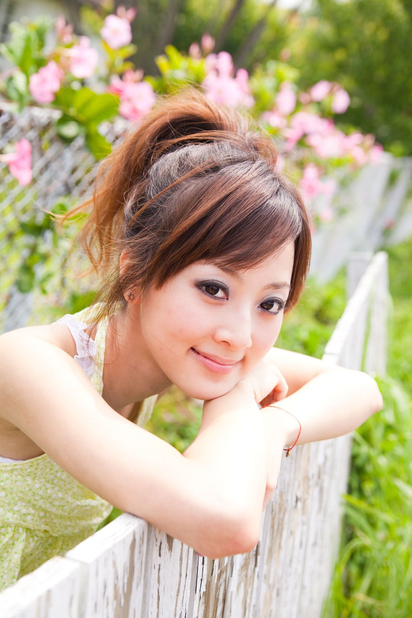 台湾美女果子MM《陽明山美軍宿舍外拍》第2部-图34