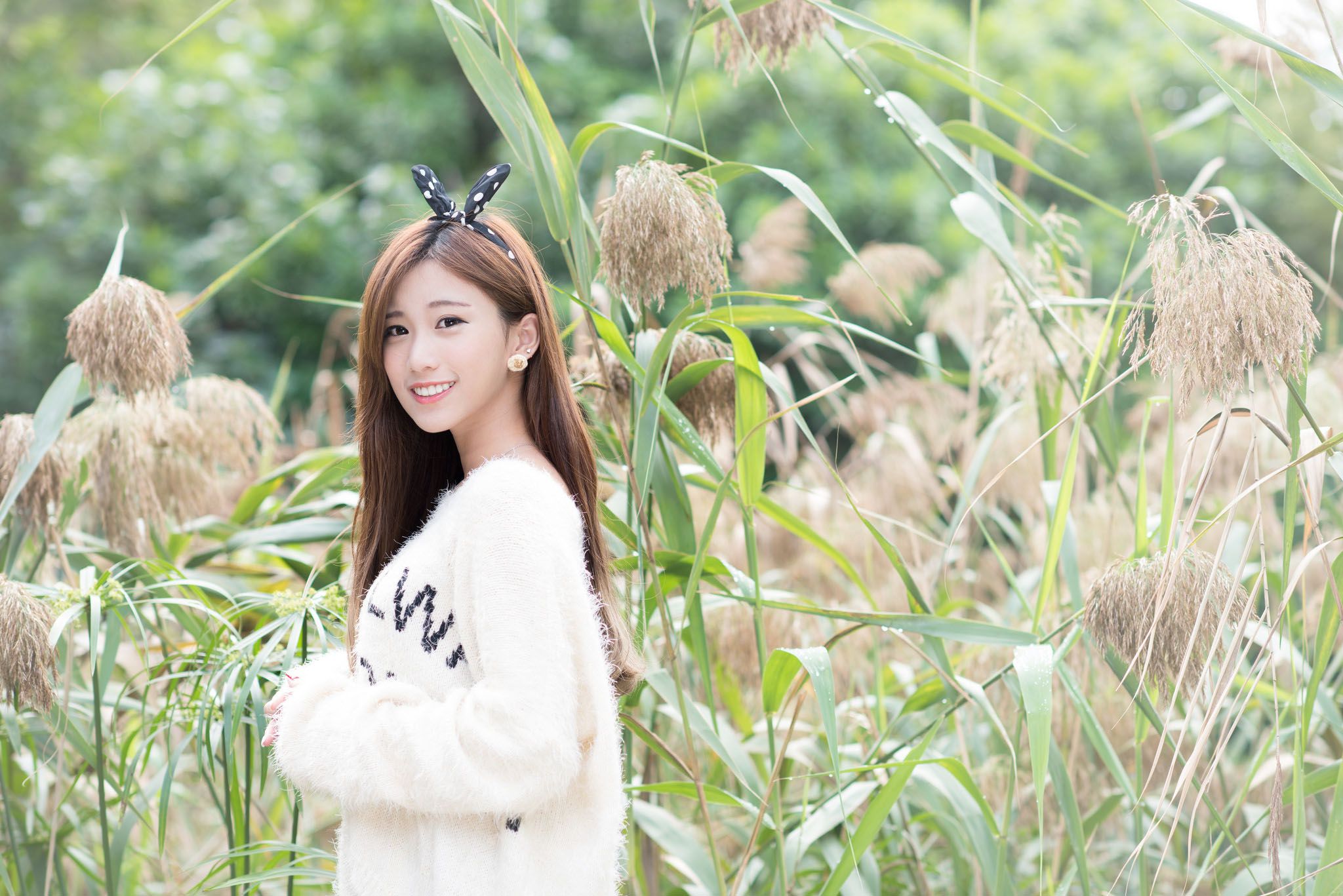 宅男女神张楚珊《外拍甜美蝴蝶节妹子》-图3