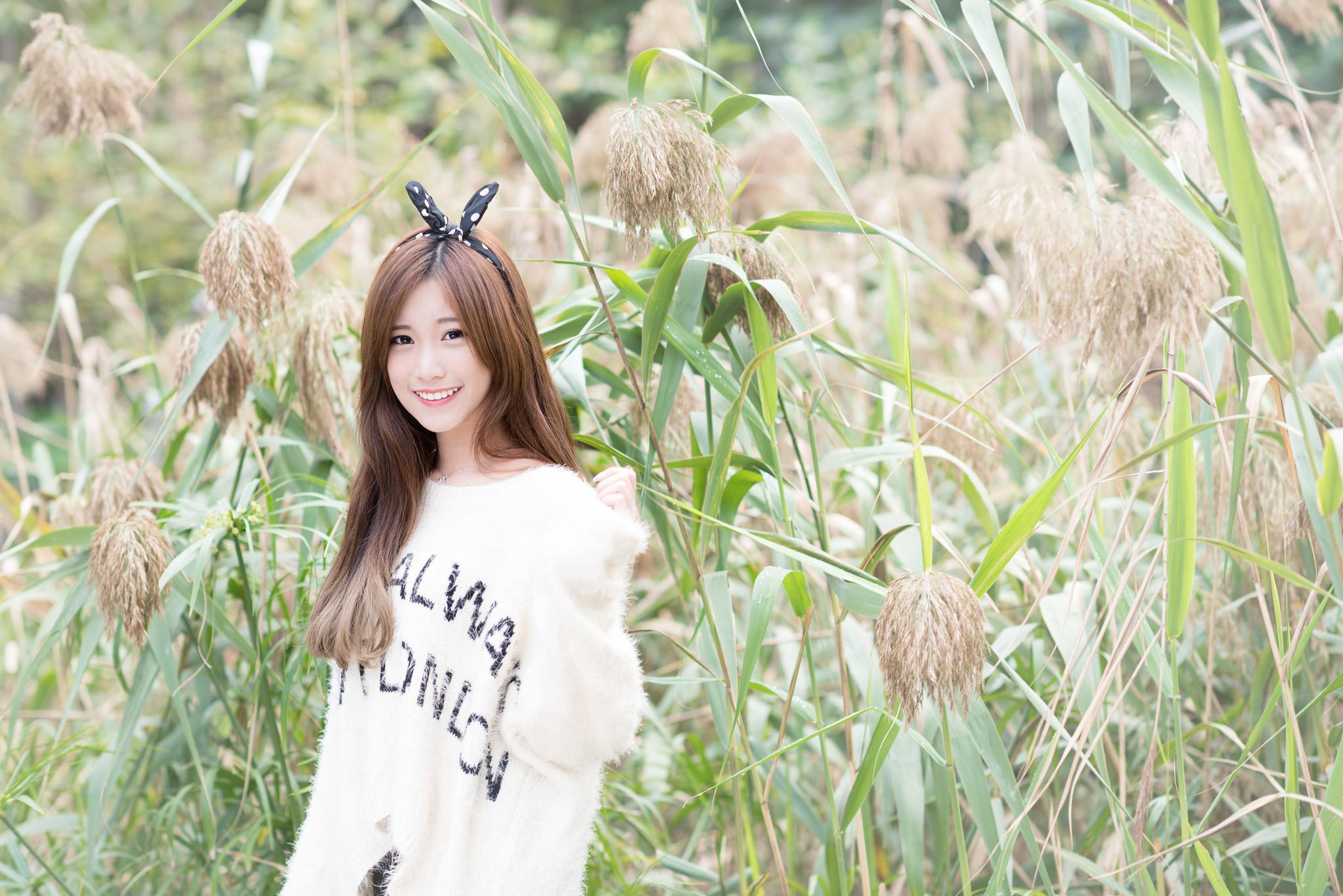 宅男女神张楚珊《外拍甜美蝴蝶节妹子》-图6