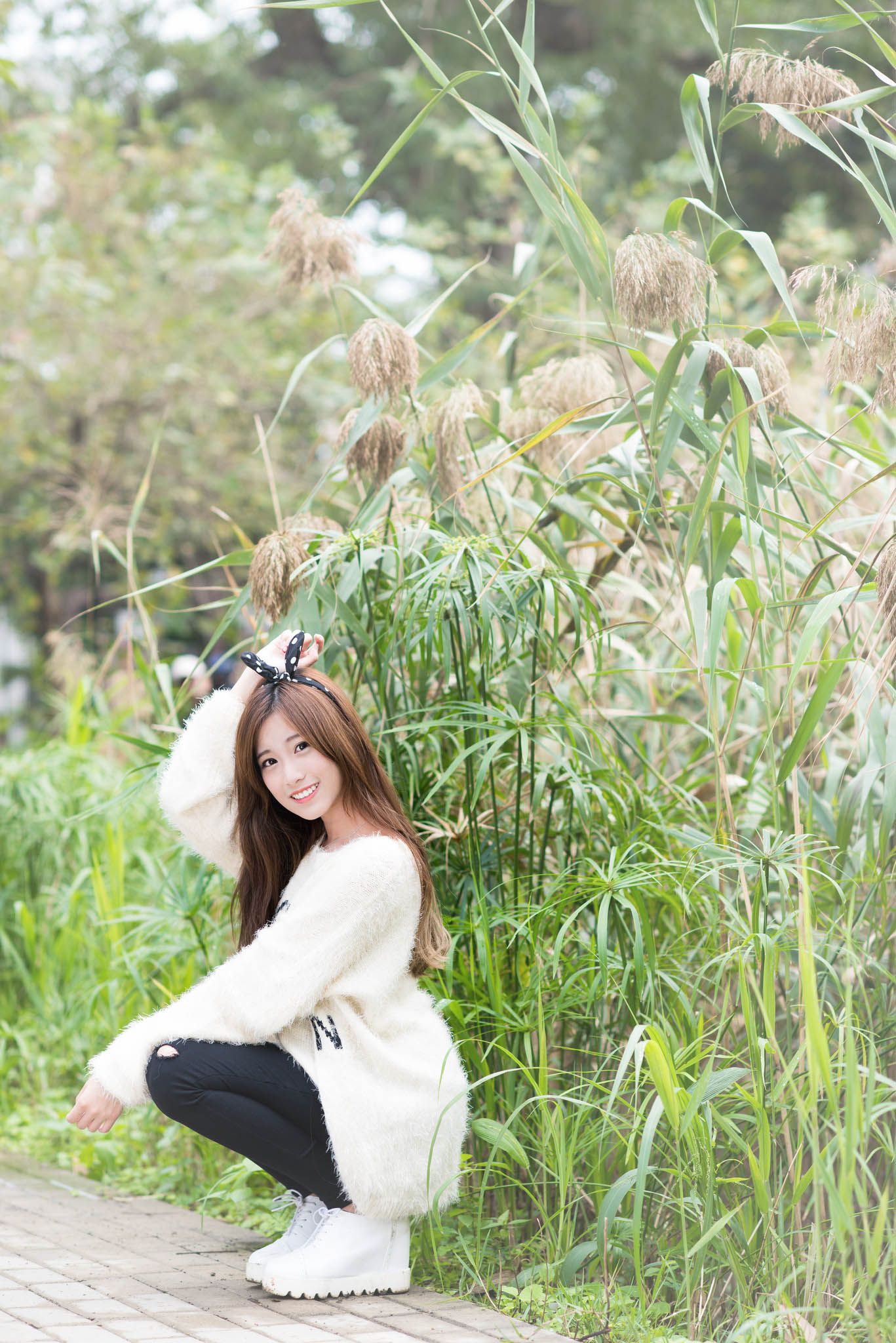 宅男女神张楚珊《外拍甜美蝴蝶节妹子》-图7