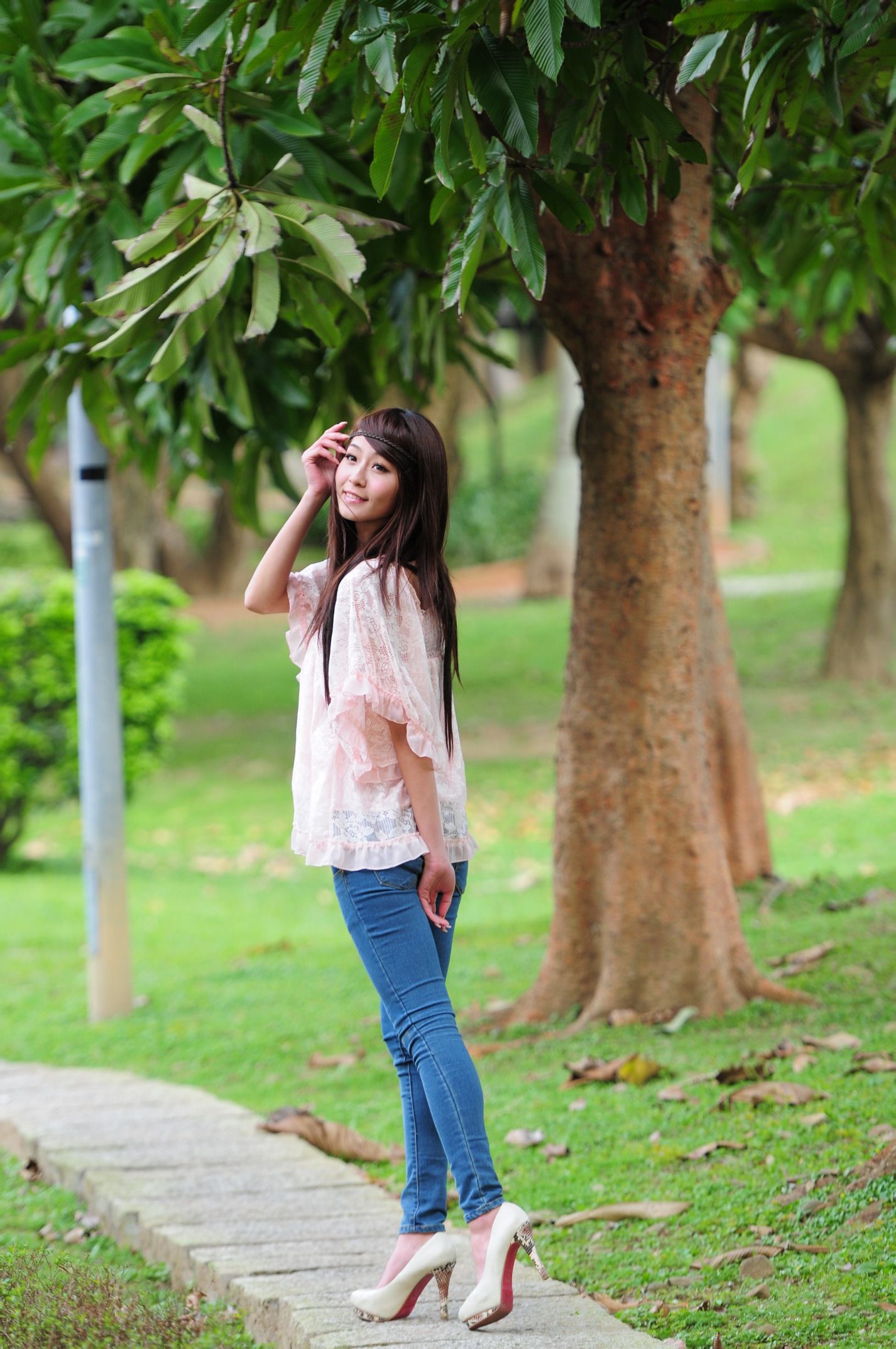 winnie小雪/庄温妮《紧身牛仔裤系列外拍》-图32