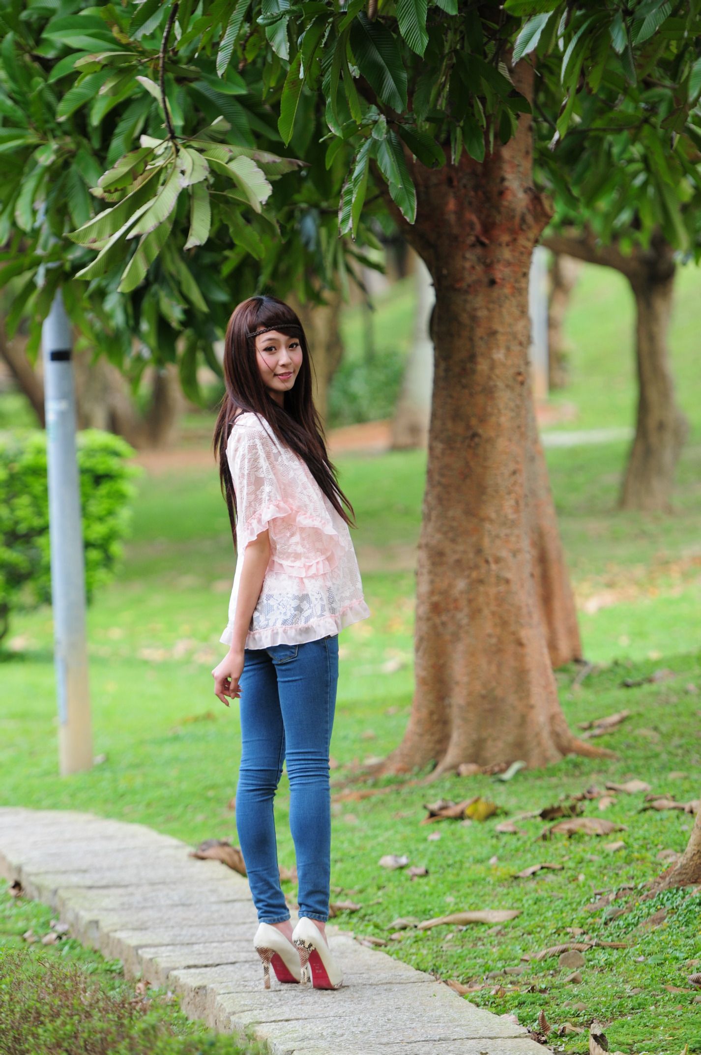 winnie小雪/庄温妮《紧身牛仔裤系列外拍》-图33