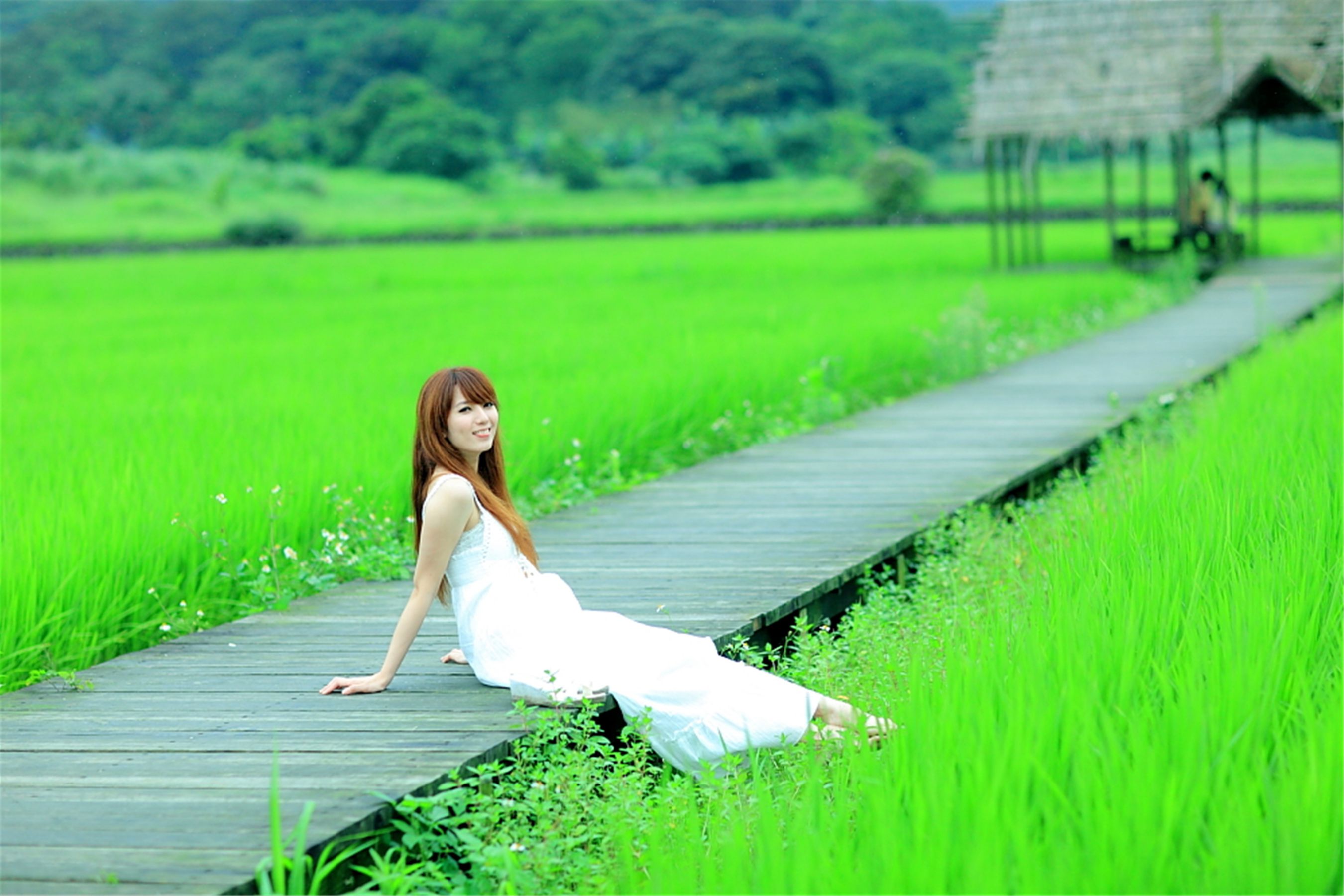 台湾正妹小静《农场初夏田园风光》唯美白裙系列-图11