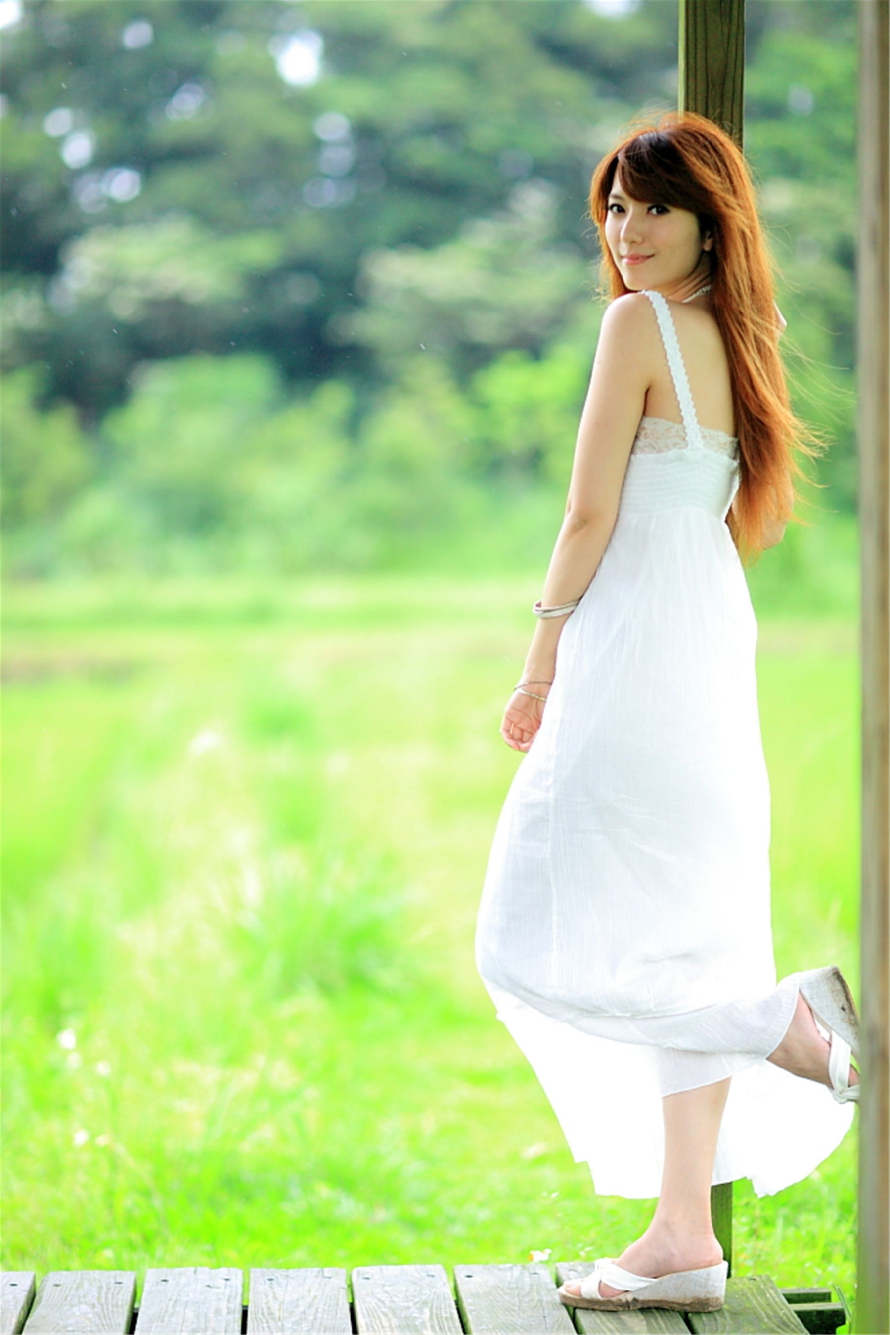 台湾正妹小静《农场初夏田园风光》唯美白裙系列-图38