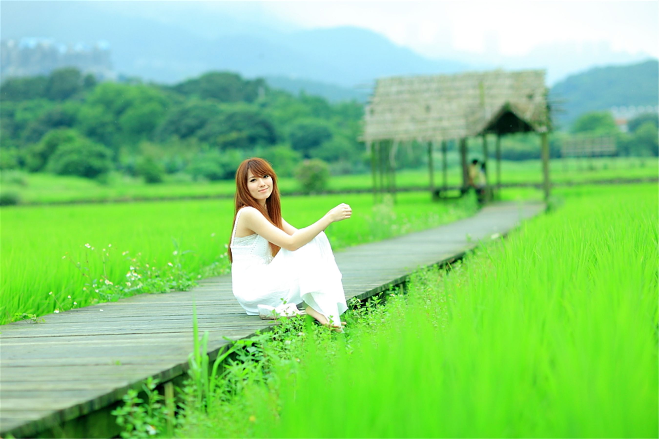 台湾正妹小静《农场初夏田园风光》唯美白裙系列-图3