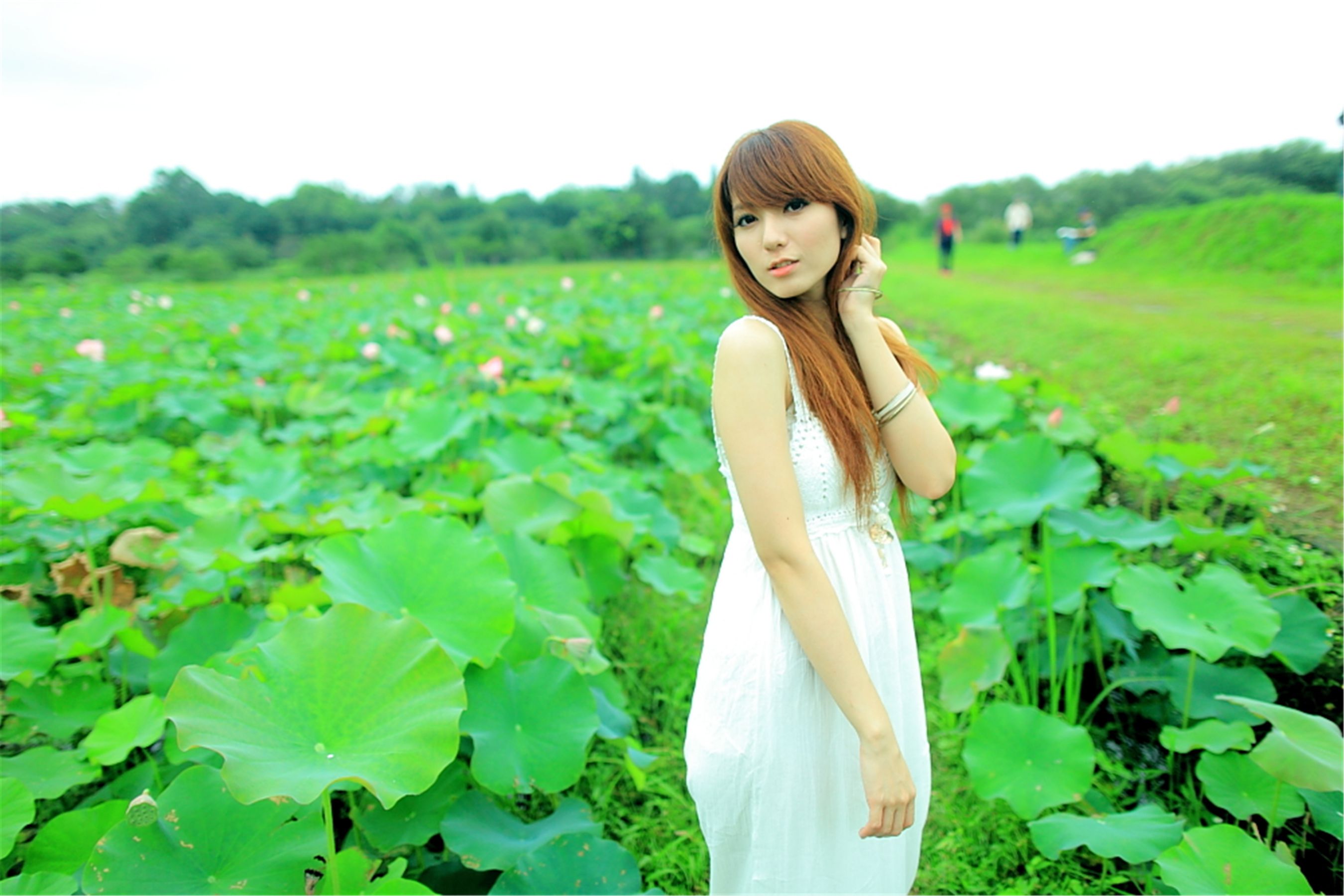 台湾正妹小静《农场初夏田园风光》唯美白裙系列-图82