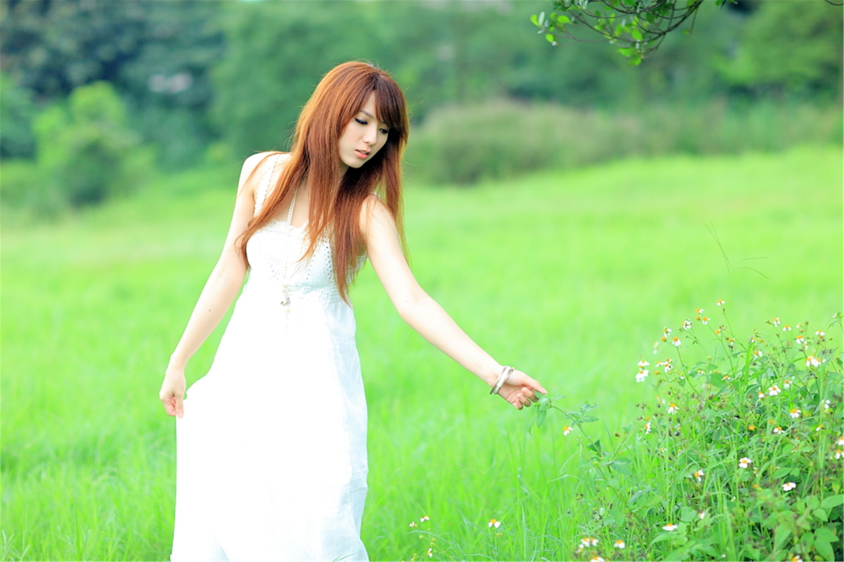 台湾正妹小静《农场初夏田园风光》唯美白裙系列-图95