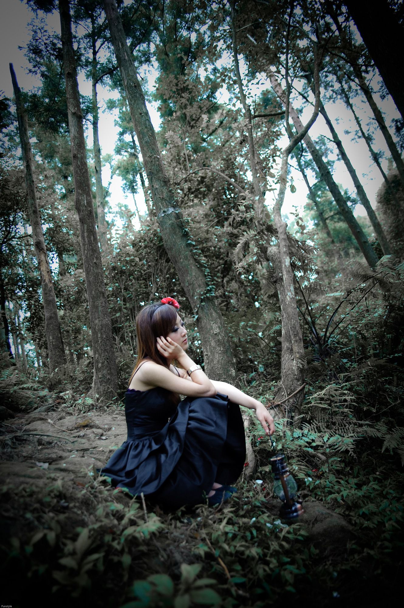 果子MM/Mikako《白色圓舞曲 + 黑色執念》外拍-图107