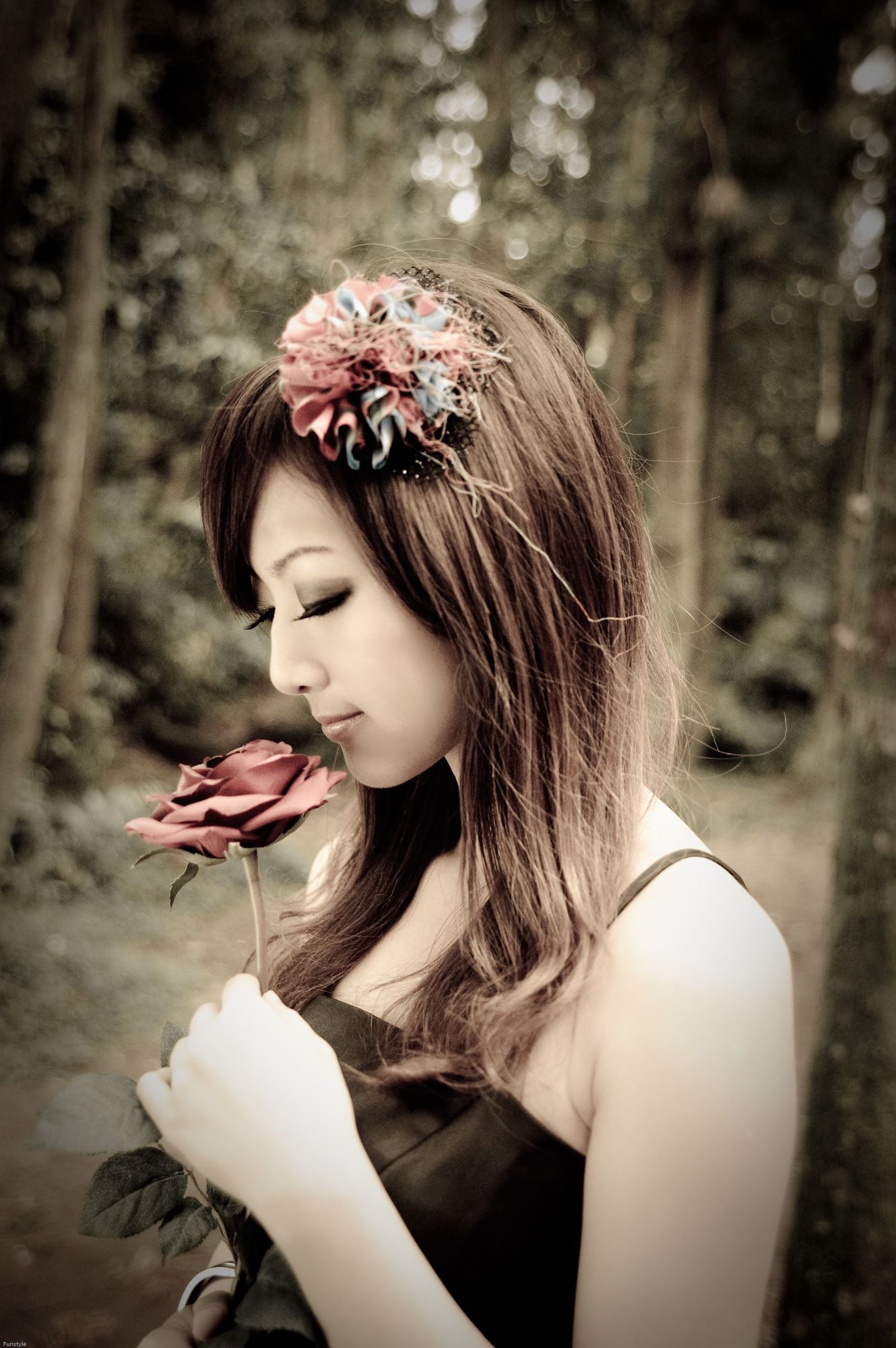 果子MM/Mikako《白色圓舞曲 + 黑色執念》外拍-图110