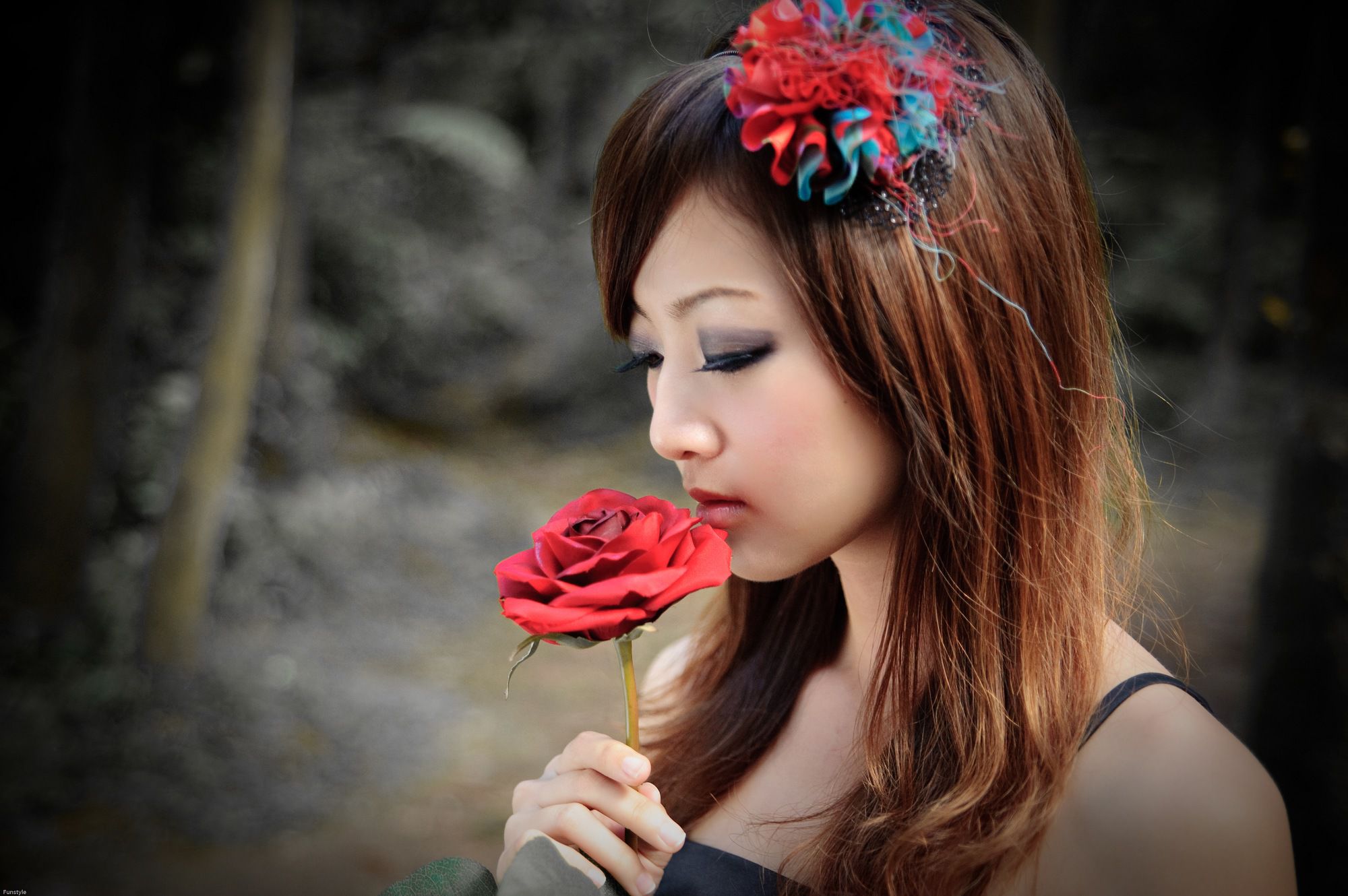 果子MM/Mikako《白色圓舞曲 + 黑色執念》外拍-图111