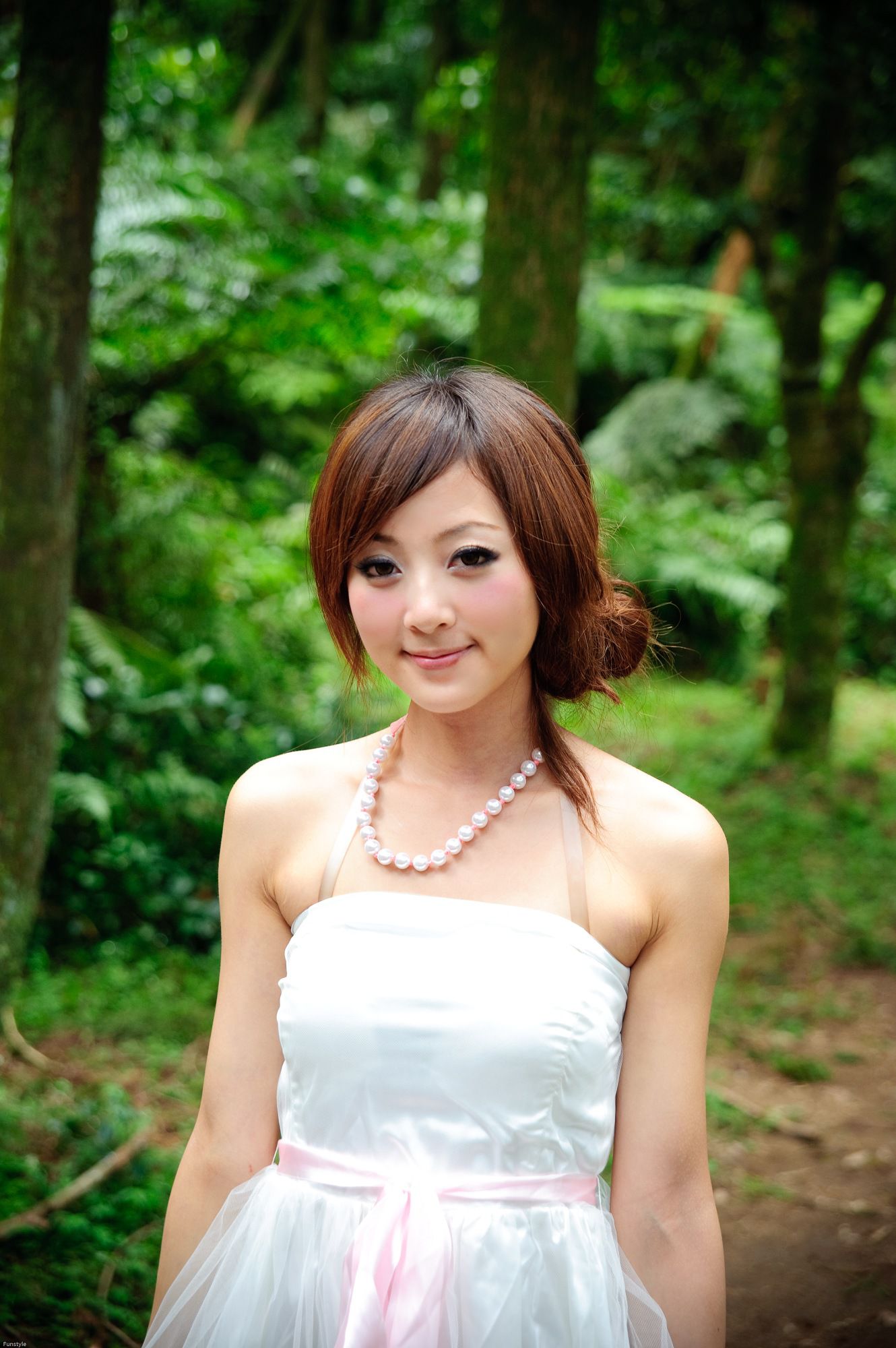 果子MM/Mikako《白色圓舞曲 + 黑色執念》外拍-图48