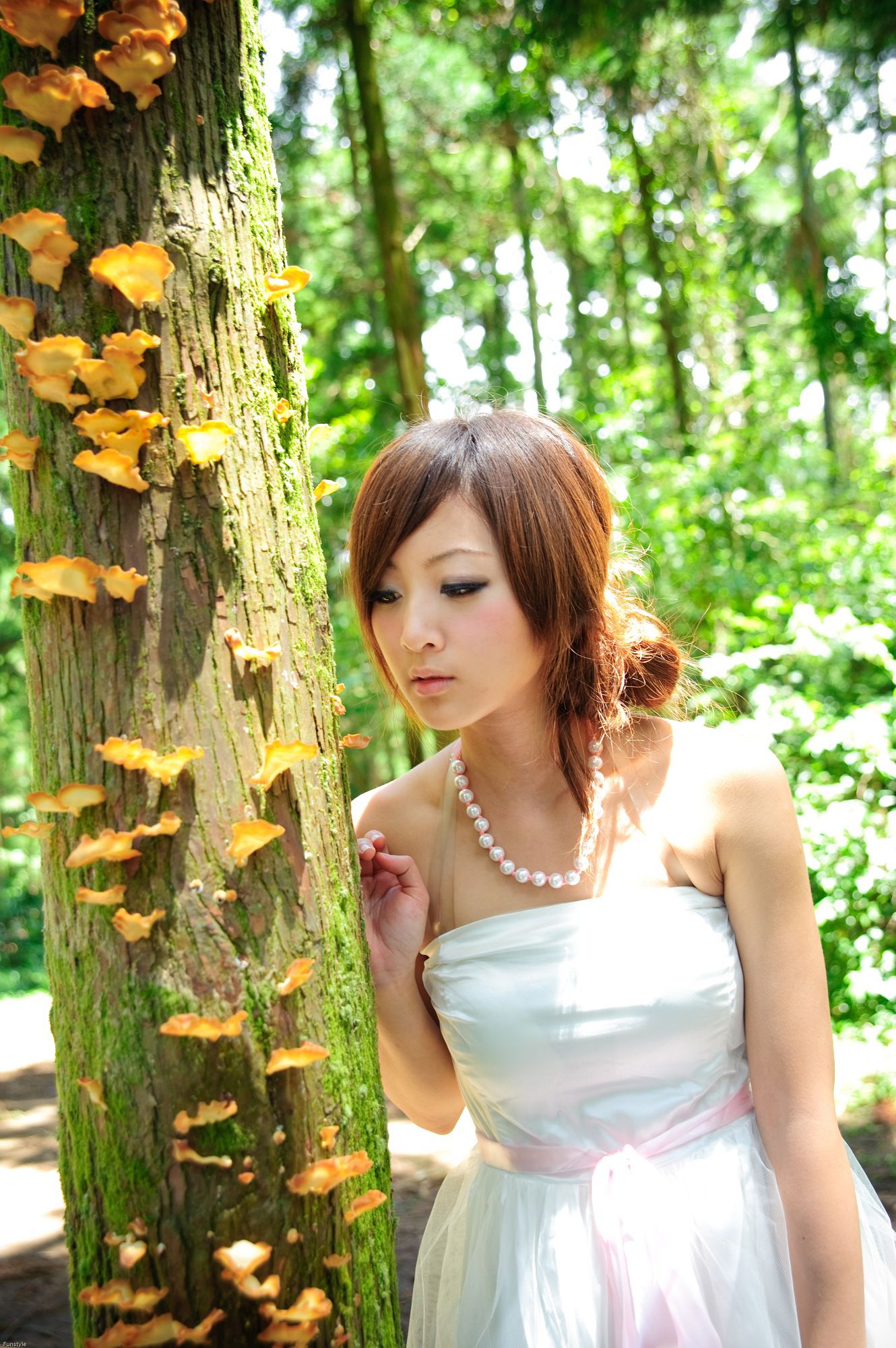 果子MM/Mikako《白色圓舞曲 + 黑色執念》外拍-图64