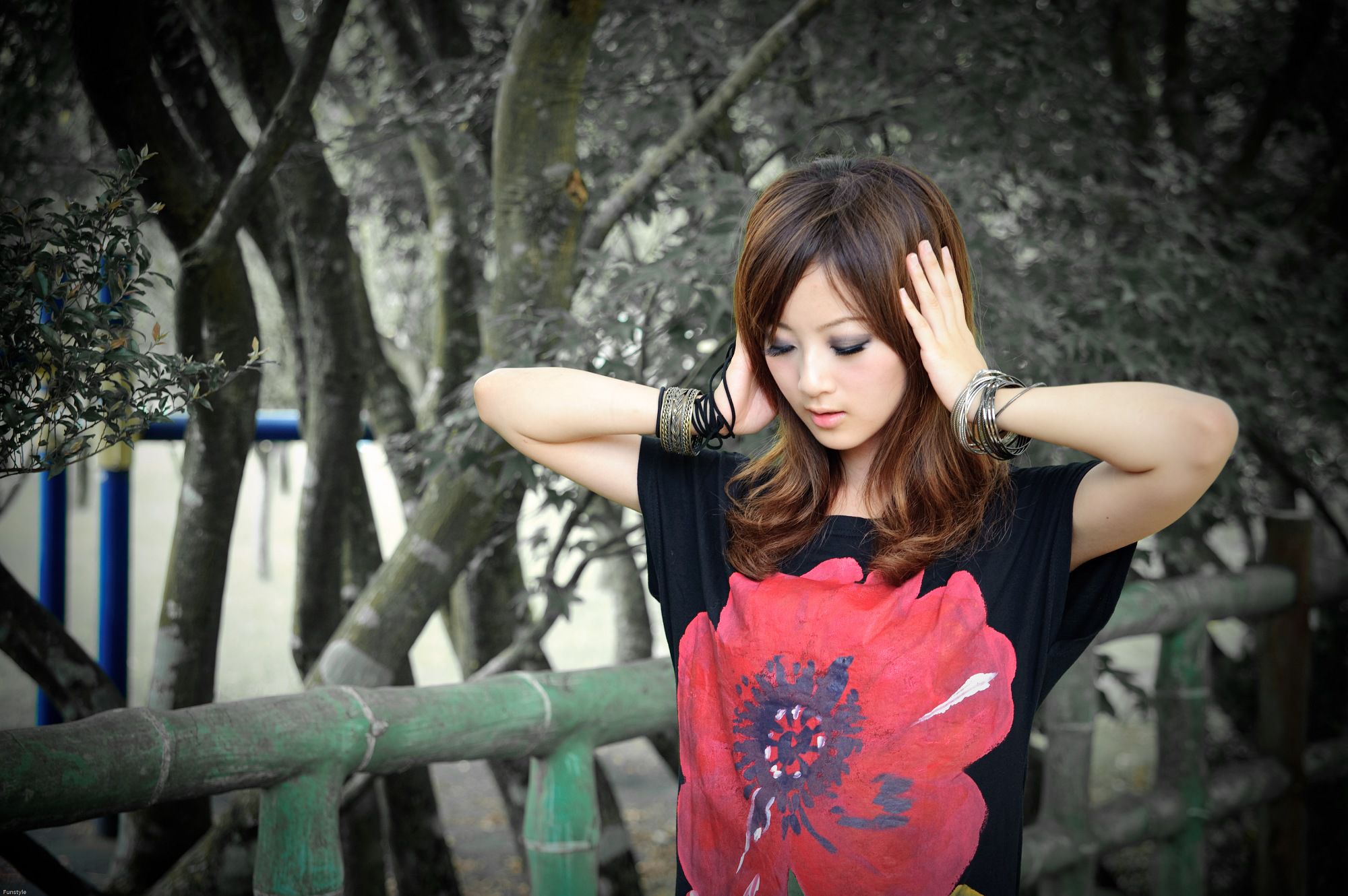 果子MM/Mikako《白色圓舞曲 + 黑色執念》外拍-图68