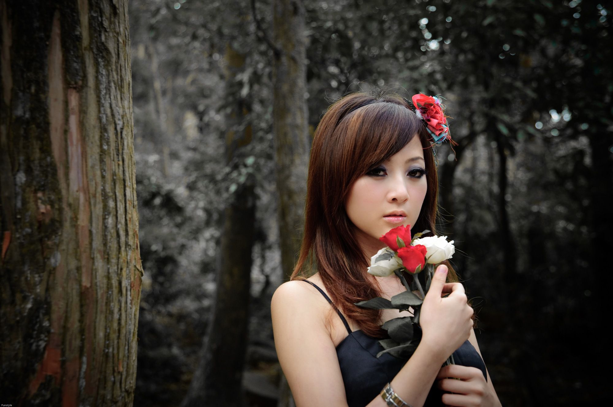 果子MM/Mikako《白色圓舞曲 + 黑色執念》外拍-图89