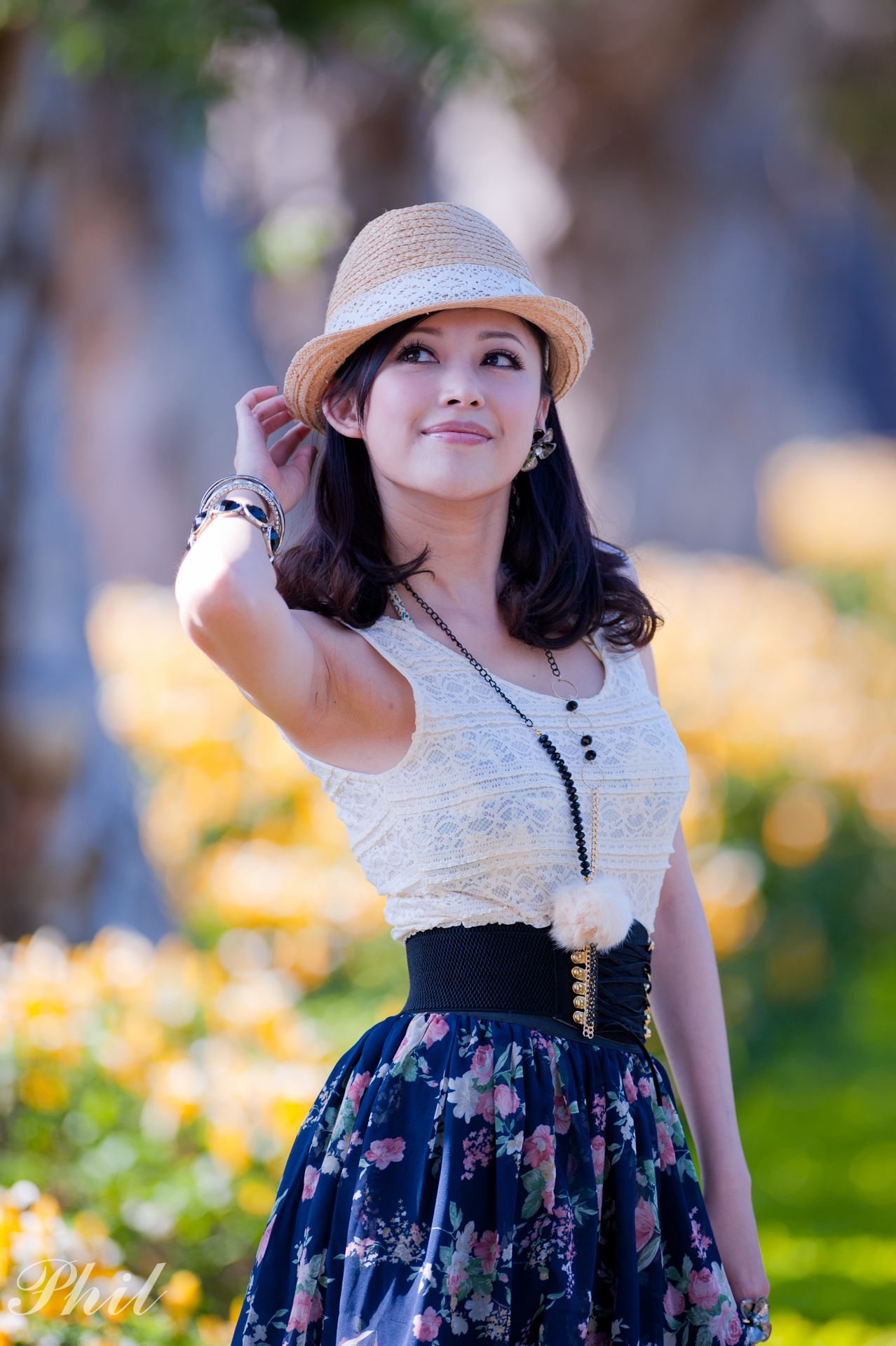 Beautyleg腿模Avy《连衣裙公园外拍》-图1