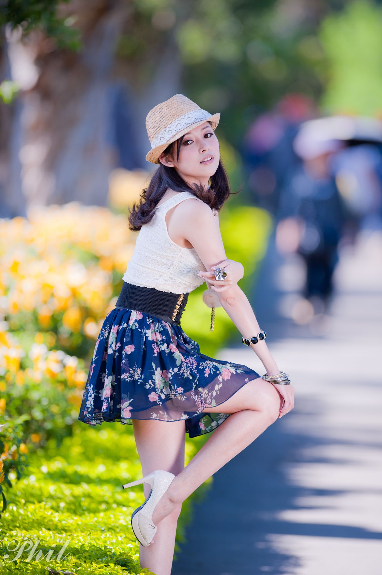 Beautyleg腿模Avy《连衣裙公园外拍》-图7