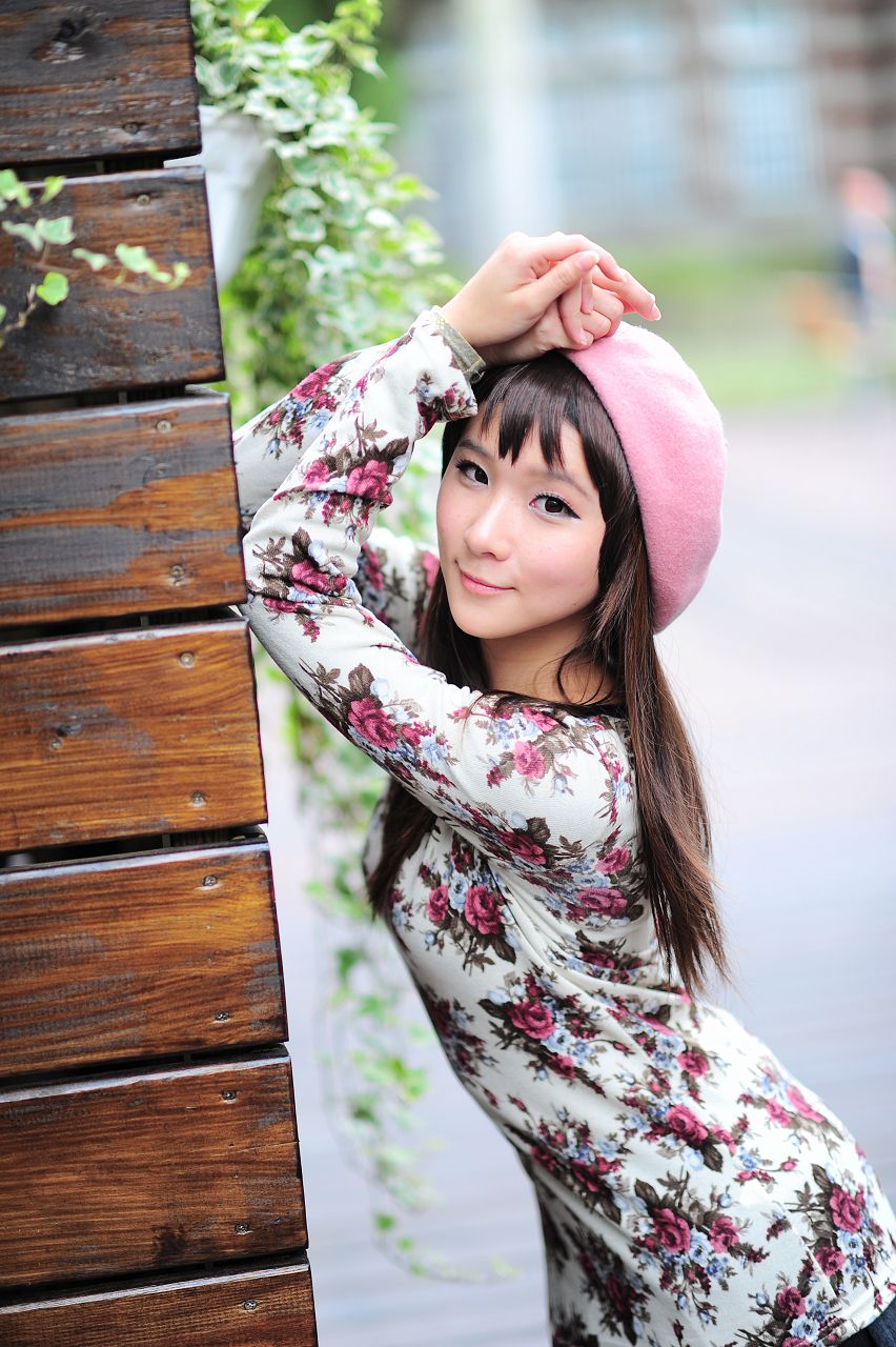 台湾黑丝芭比娃娃美女外拍-图9