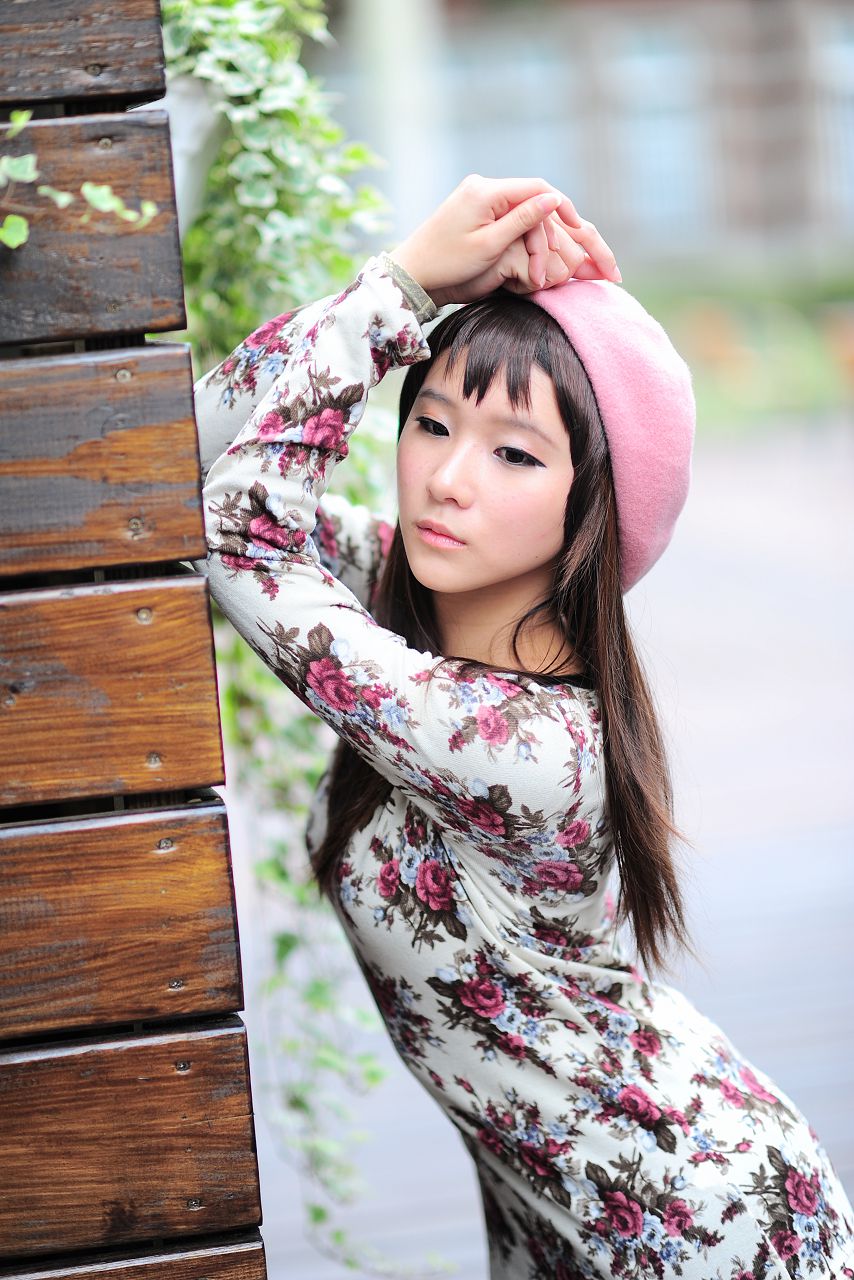 台湾黑丝芭比娃娃美女外拍-图10