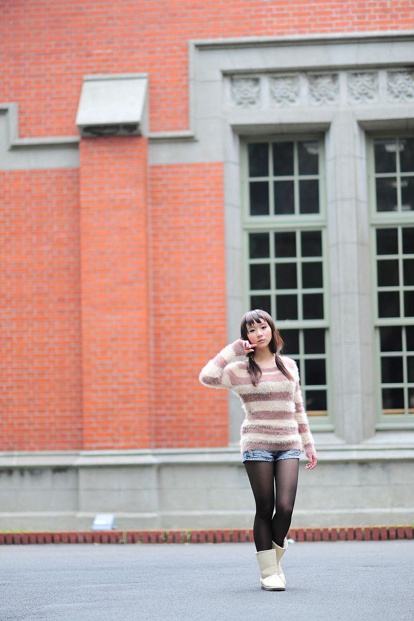 台湾黑丝芭比娃娃美女外拍-图18