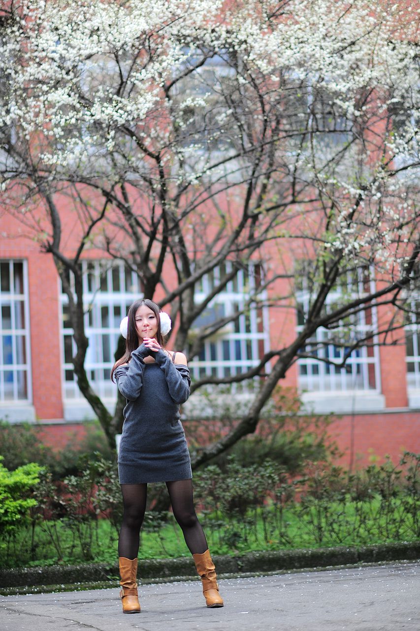 台湾黑丝芭比娃娃美女外拍-图32