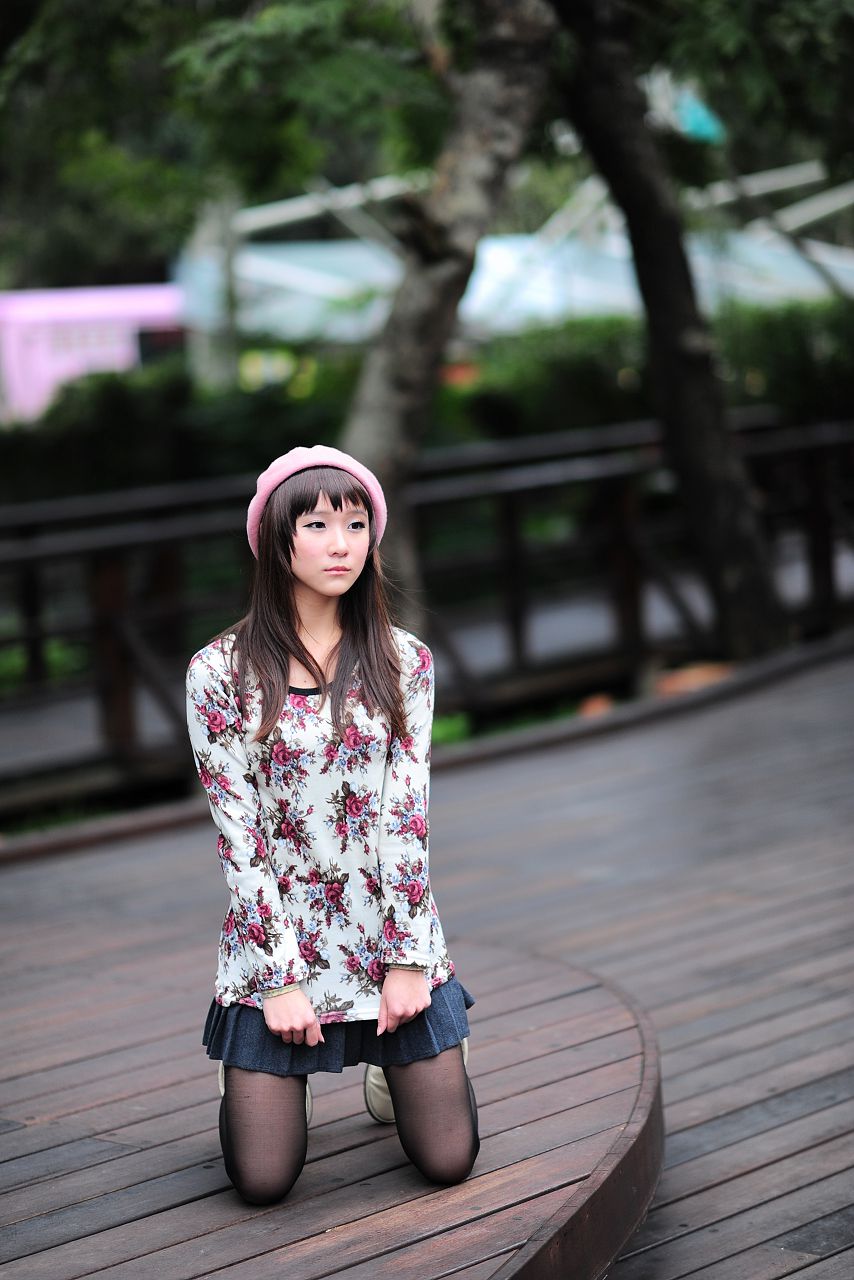 台湾黑丝芭比娃娃美女外拍-图8