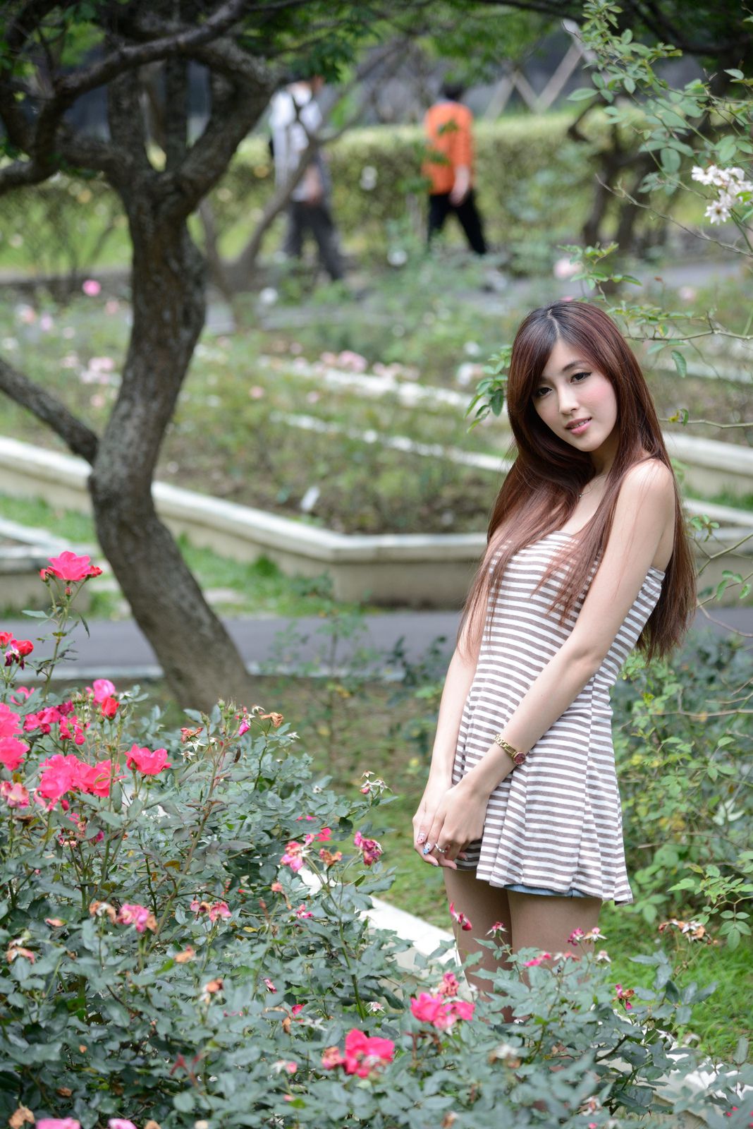 廖挺伶/Kila晶晶《齐B超短裙系列》外拍-图12