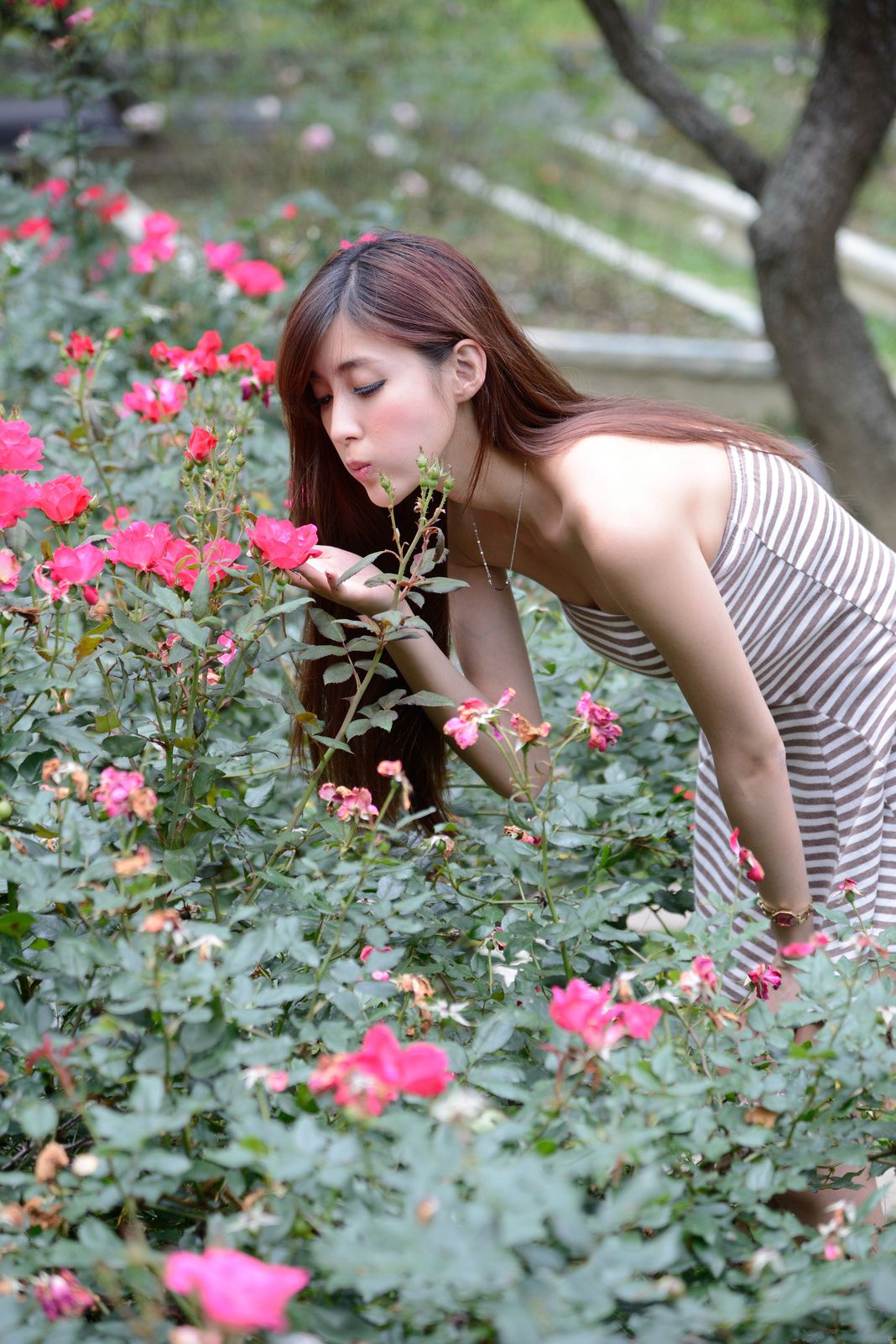 廖挺伶/Kila晶晶《齐B超短裙系列》外拍-图21