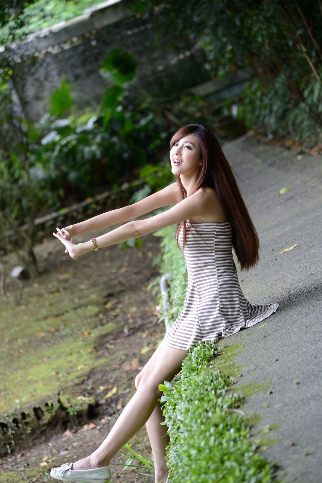 廖挺伶/Kila晶晶《齐B超短裙系列》外拍-图22