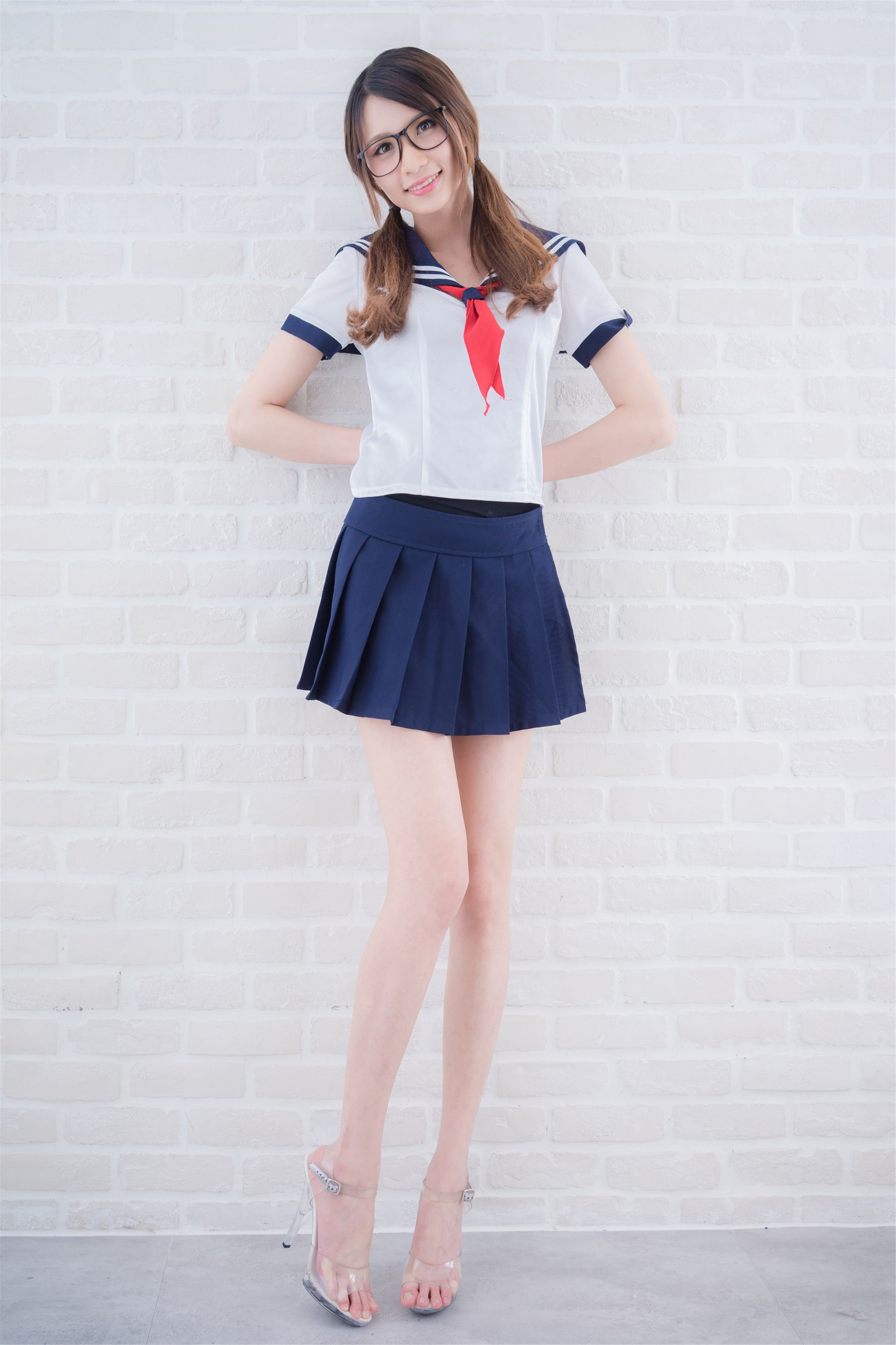 台湾正妹Candice蔡译心《清新水手服学妹》-图16