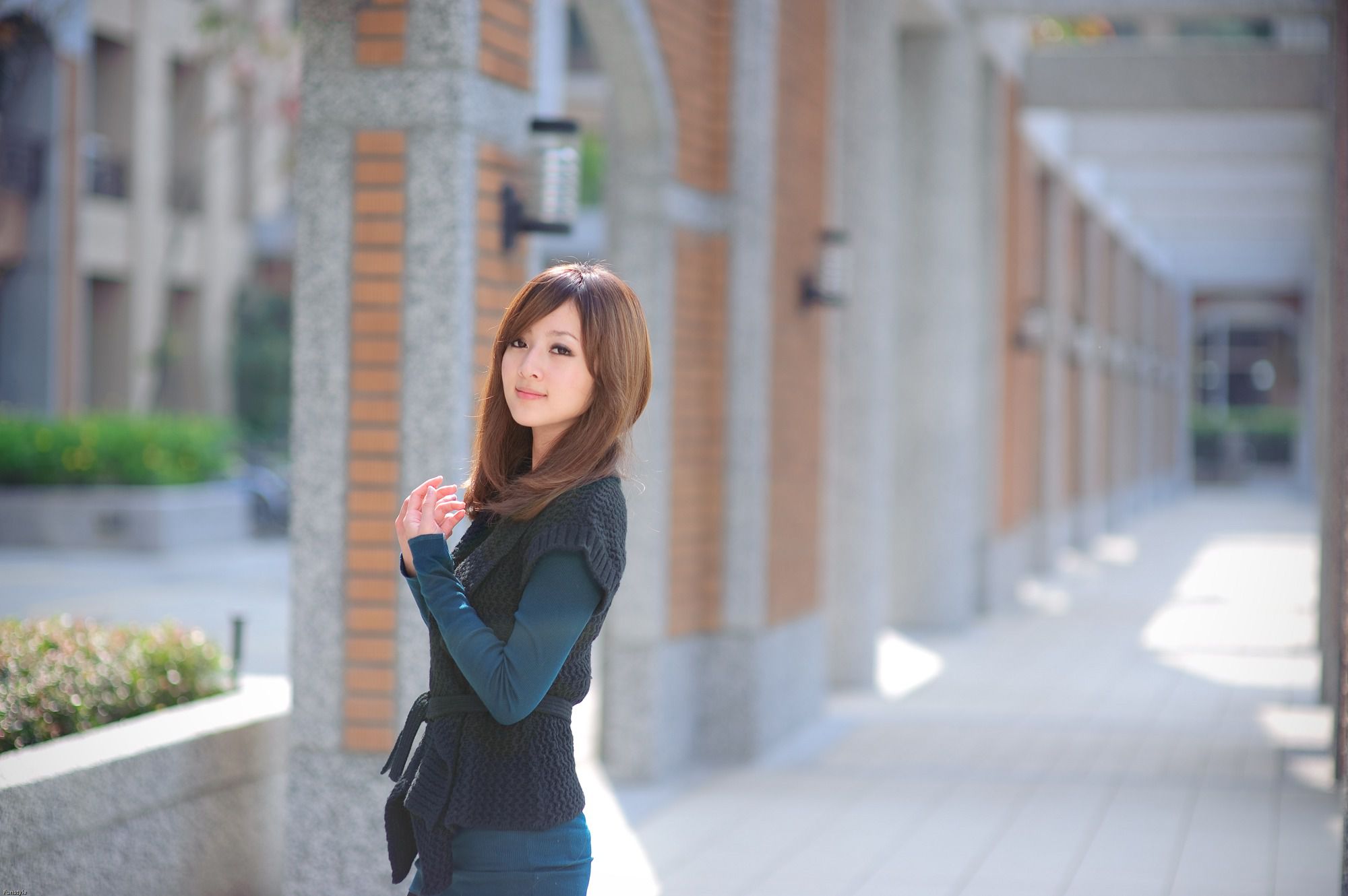 张凯洁/果子MM《水博館外拍》-图1