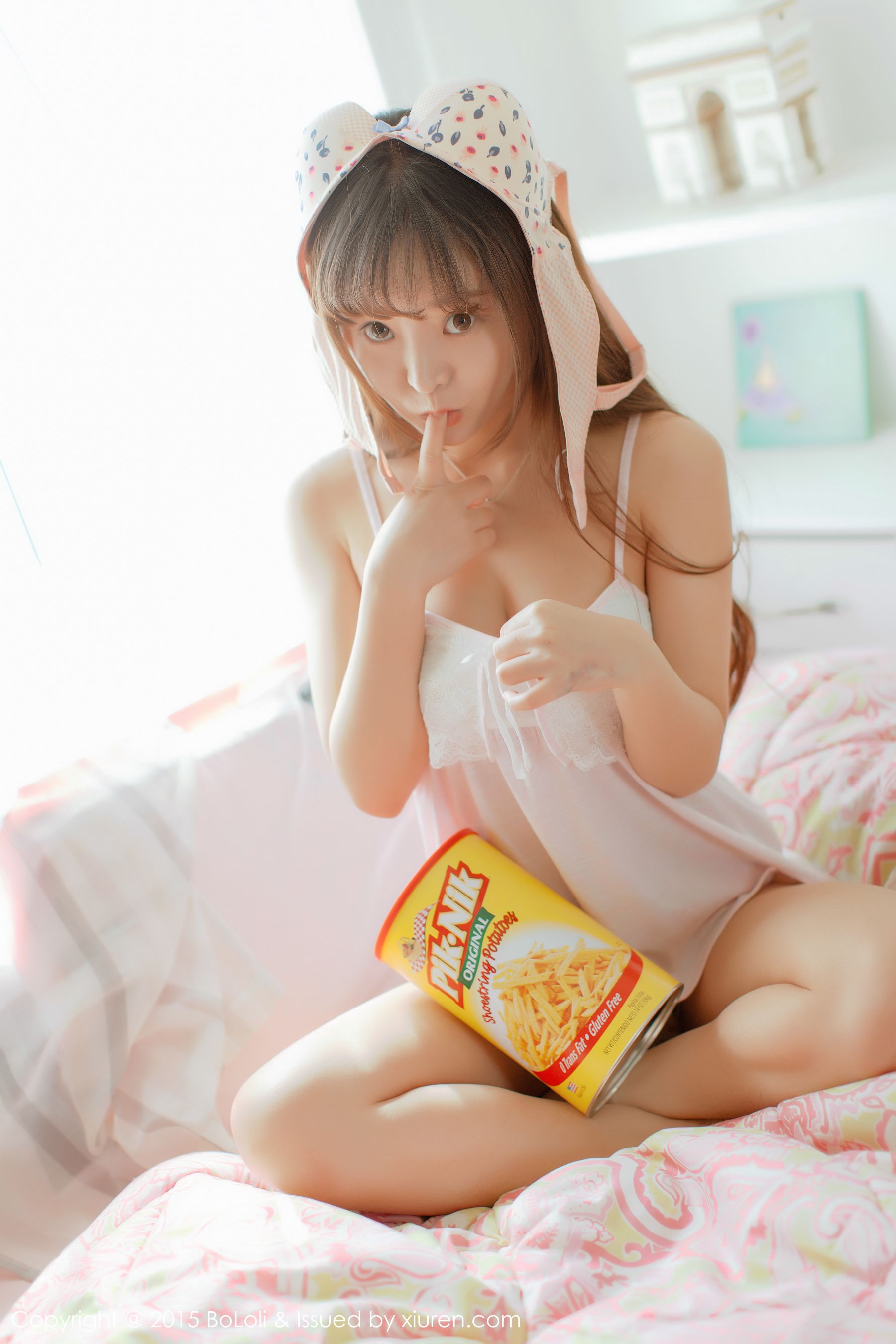 柳侑绮Sevenbaby《性感小内衣+白色吊带睡衣》  Vol.002 写真集-图30