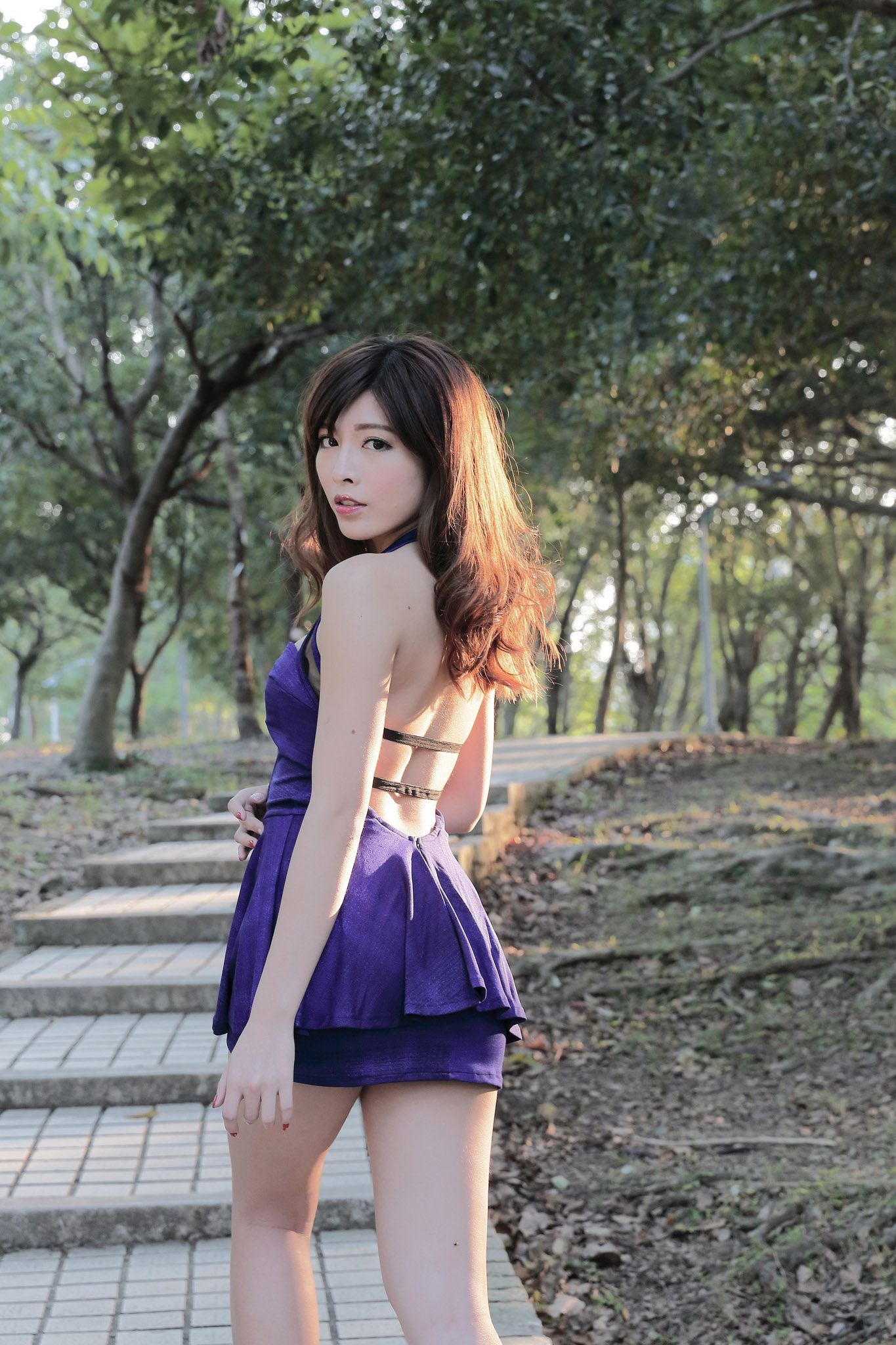 冰山美人廖坎蒂《初夏公园外拍》-图20