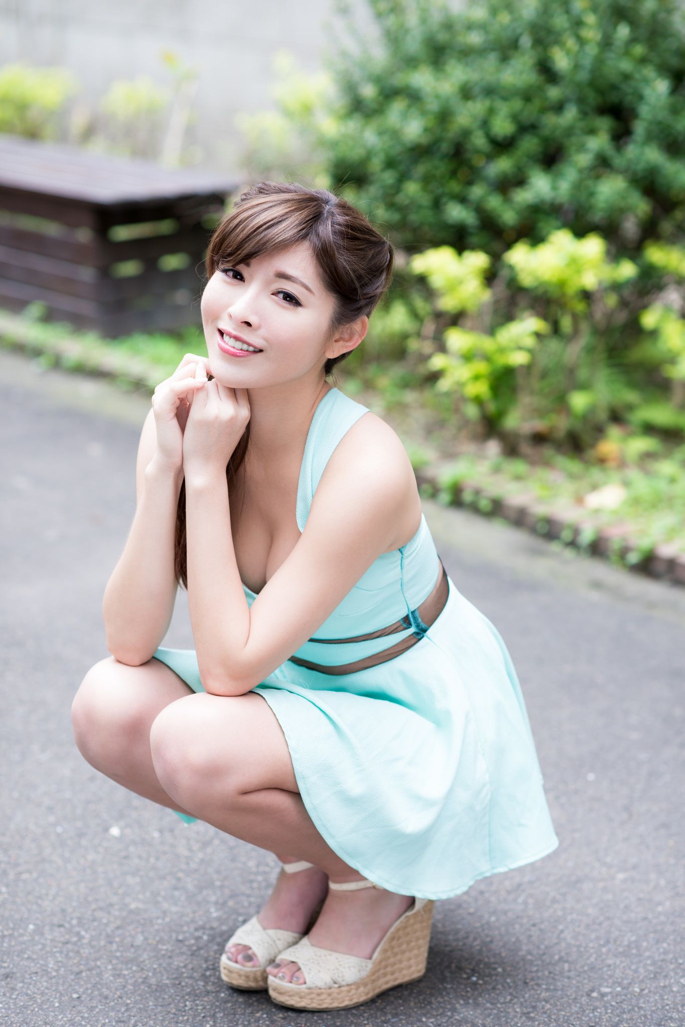 冰山美人廖坎蒂《初夏公园外拍》-图51