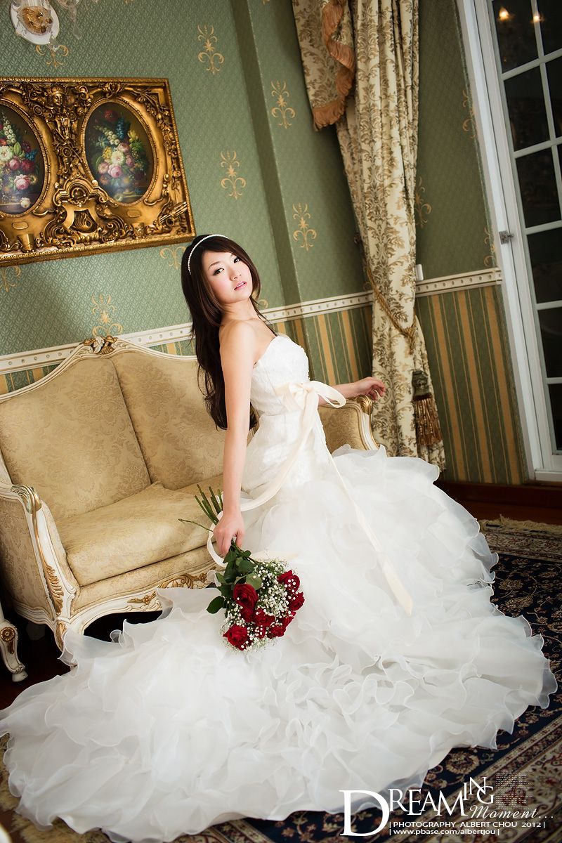 台湾网络红人Winnie小雪《清境?秋Dream Momen》婚纱篇-图0