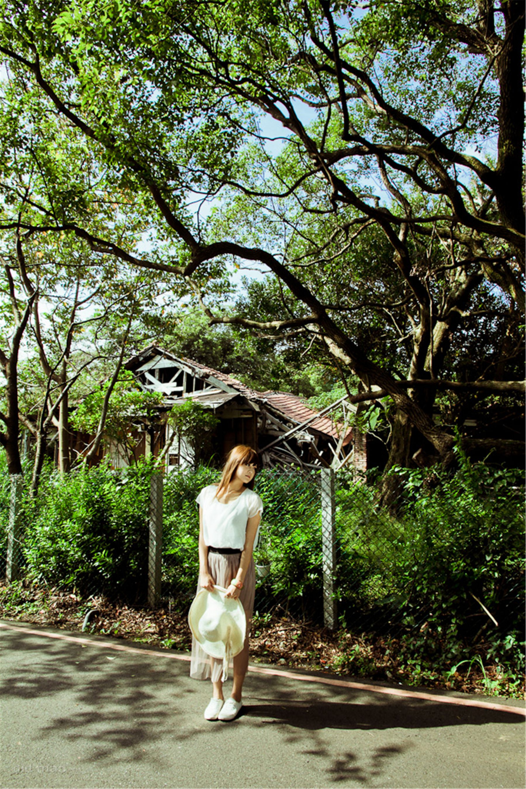 台湾模特熊维妮《美军宿舍随拍》-图15