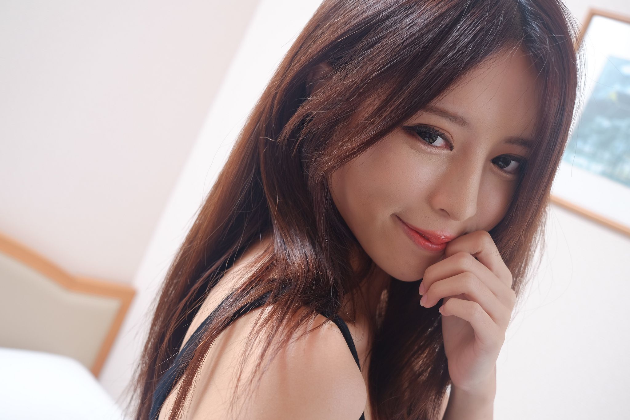 网红嫩模张齐郡JULIE《甜美吊带女神》-图14