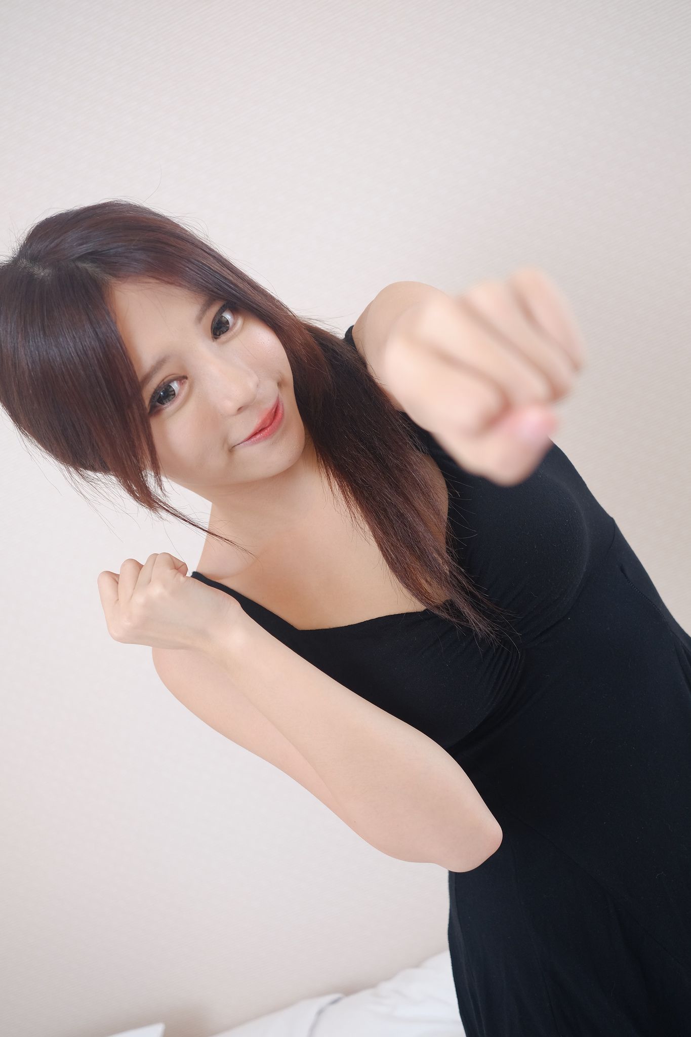 网红嫩模张齐郡JULIE《甜美吊带女神》-图26