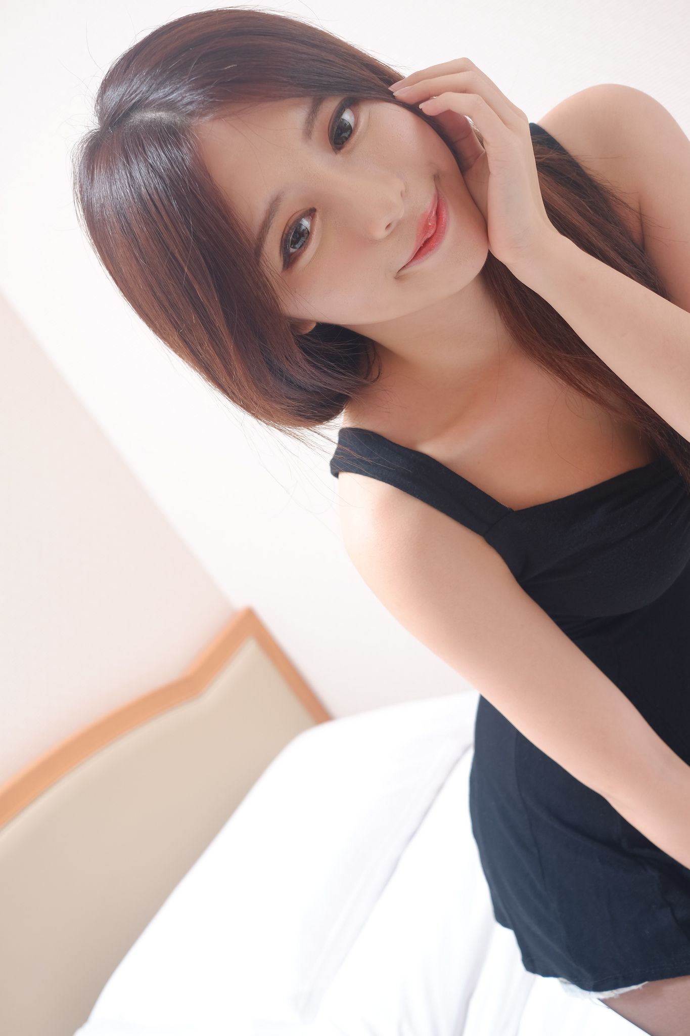 网红嫩模张齐郡JULIE《甜美吊带女神》-图38