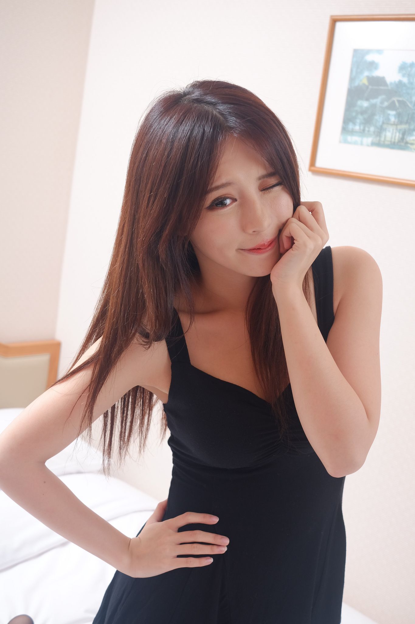 网红嫩模张齐郡JULIE《甜美吊带女神》-图40