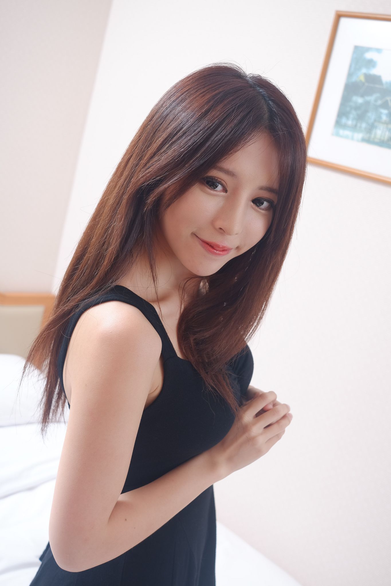 网红嫩模张齐郡JULIE《甜美吊带女神》-图41