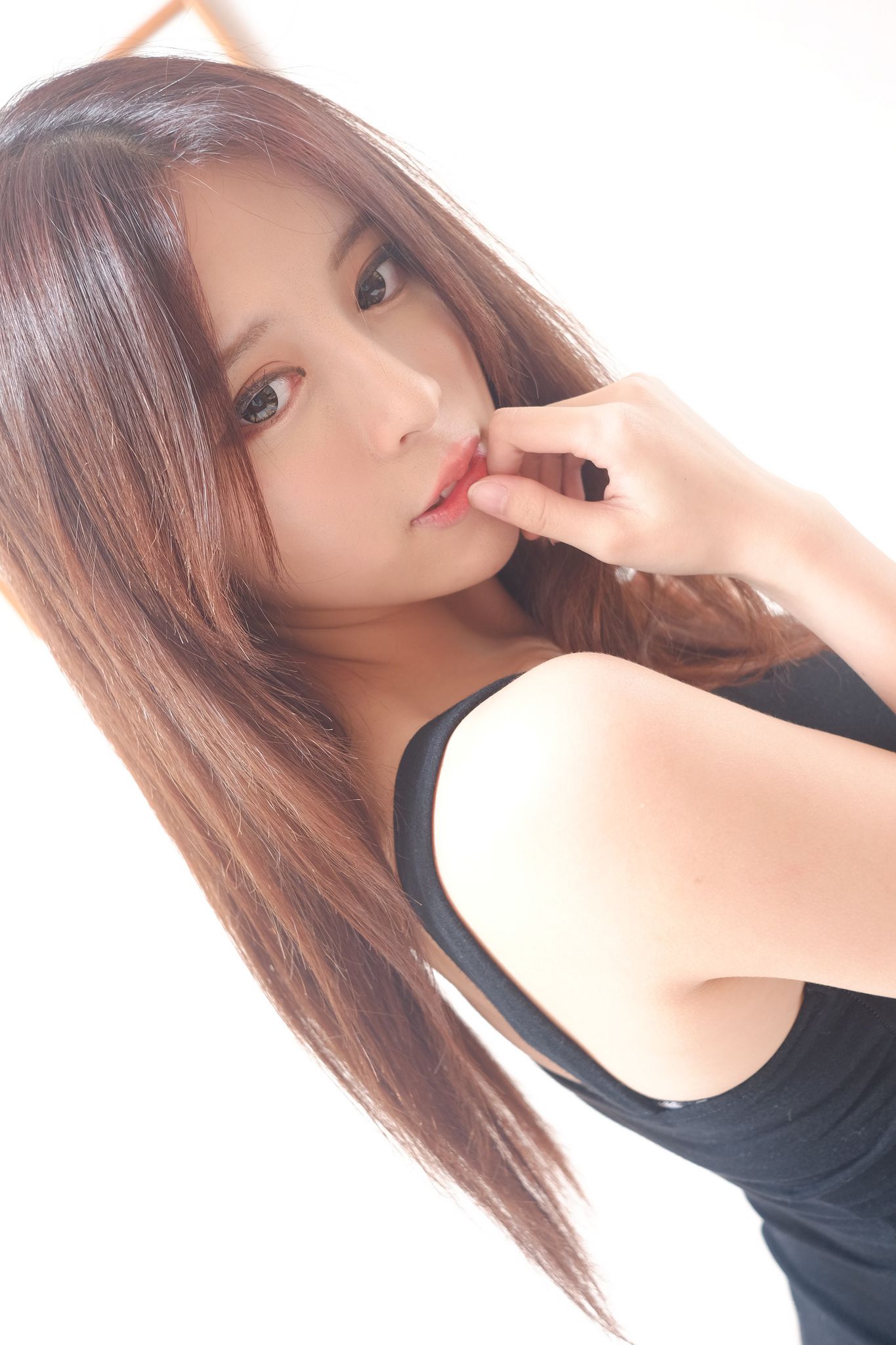 网红嫩模张齐郡JULIE《甜美吊带女神》-图50