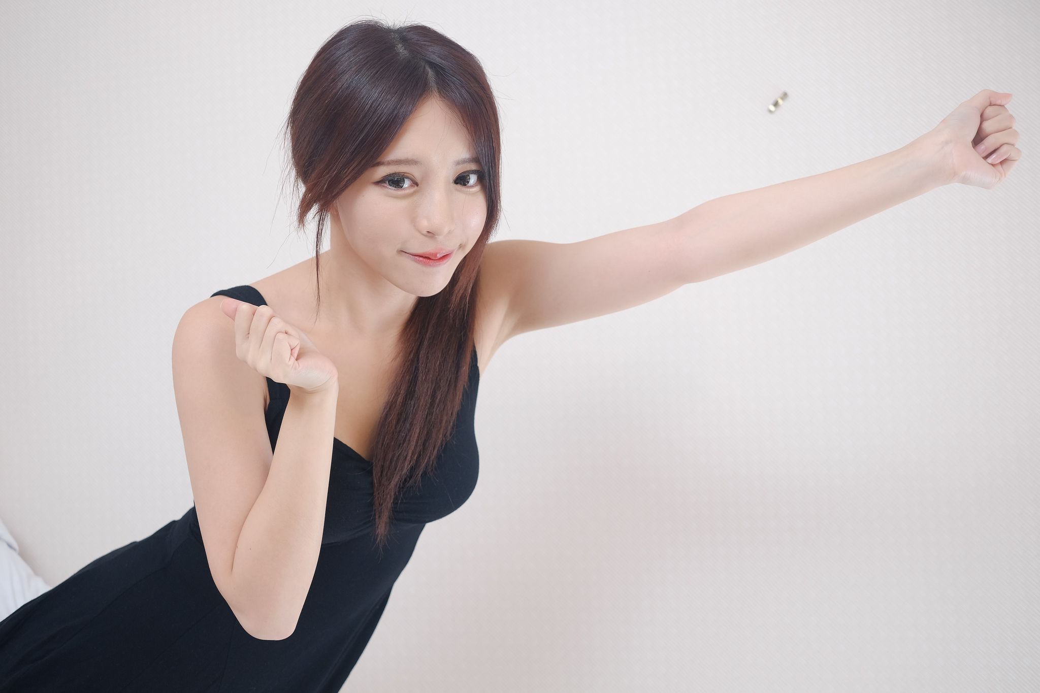 网红嫩模张齐郡JULIE《甜美吊带女神》-图57